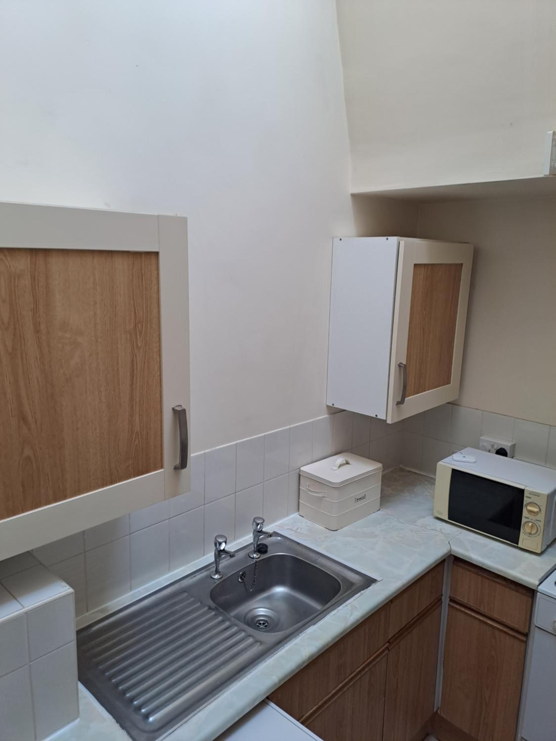 Two-Bedroom Townhouse - Photo 3