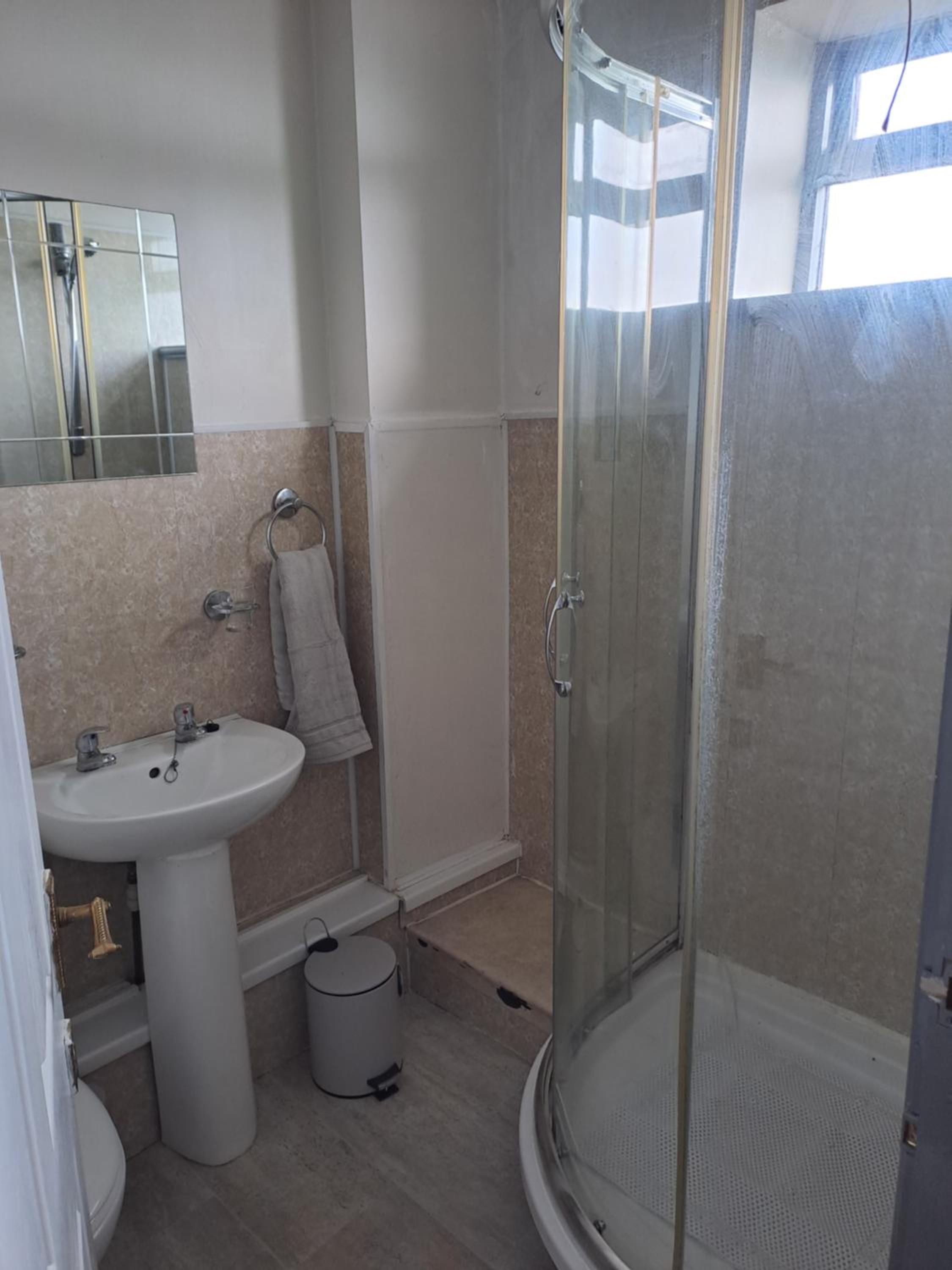 Two-Bedroom Townhouse - Photo 9