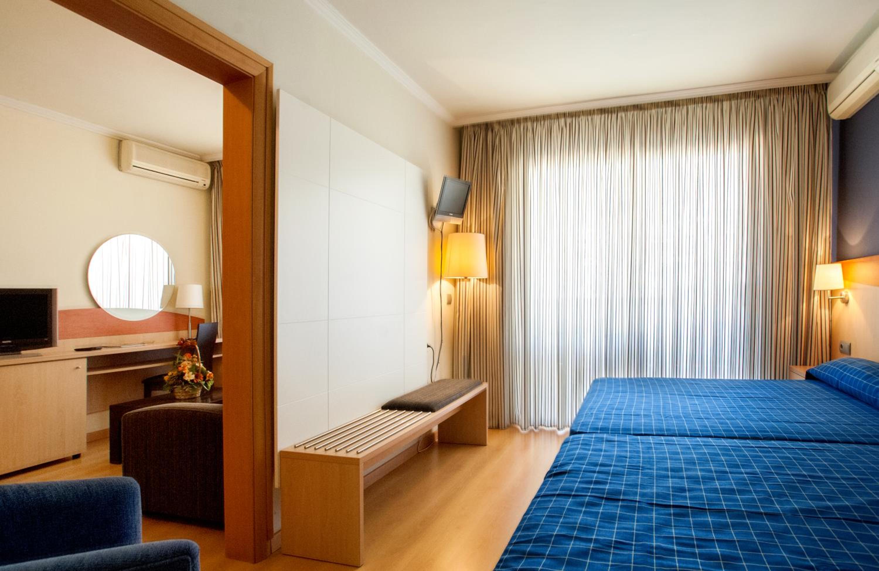 Suite (3 Adults)