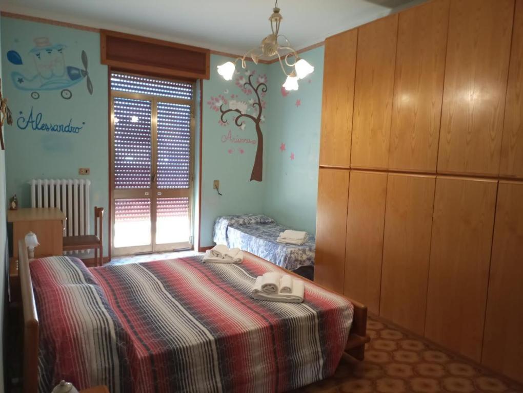 Family Room with Private Bathroom photo 1