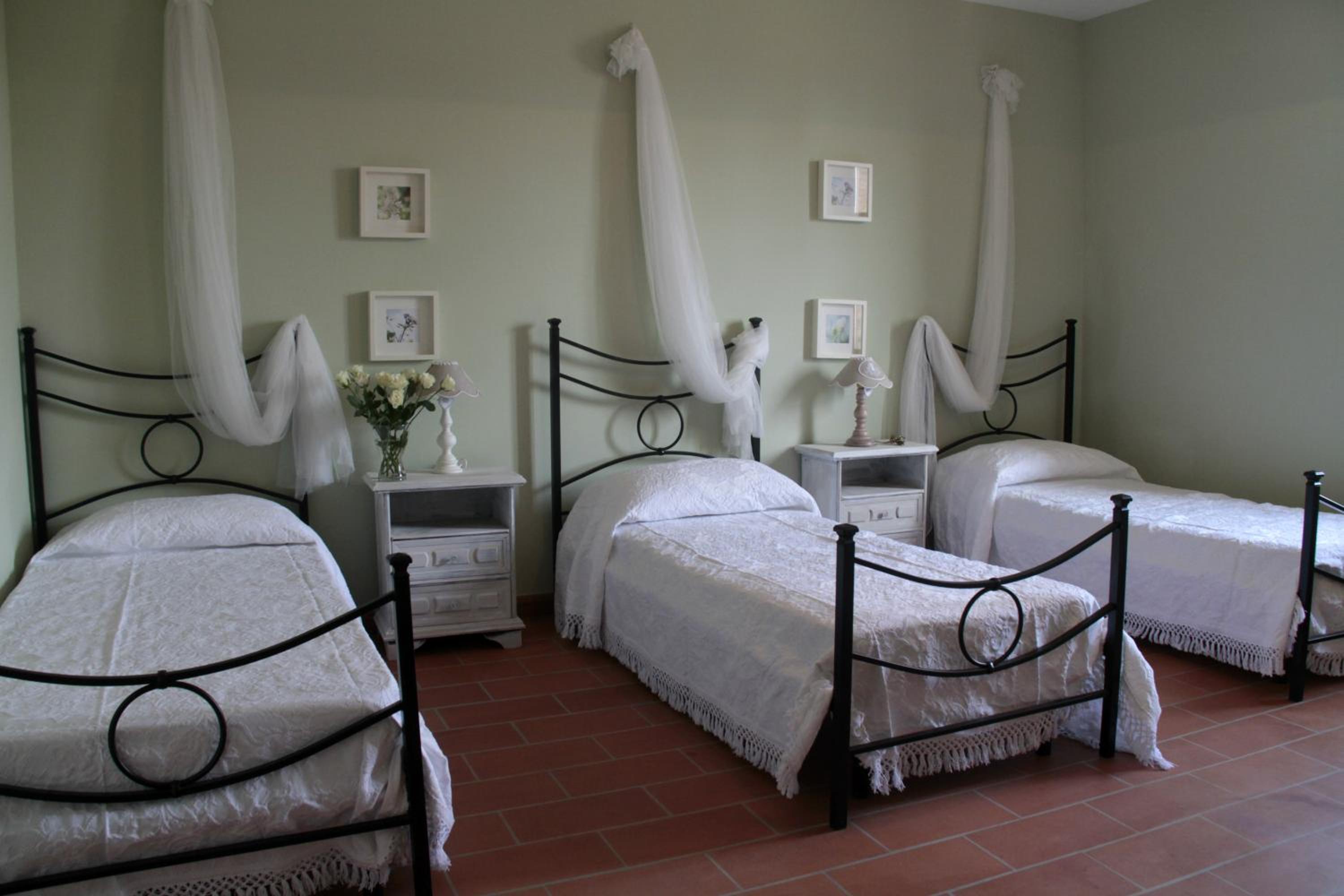Superior Two-Bedroom Apartment - Photo 2