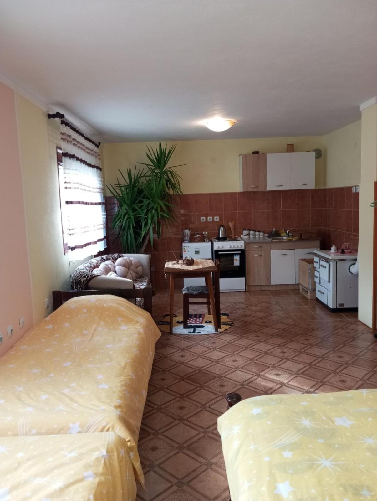 Apartment - Ground Floor photo 2