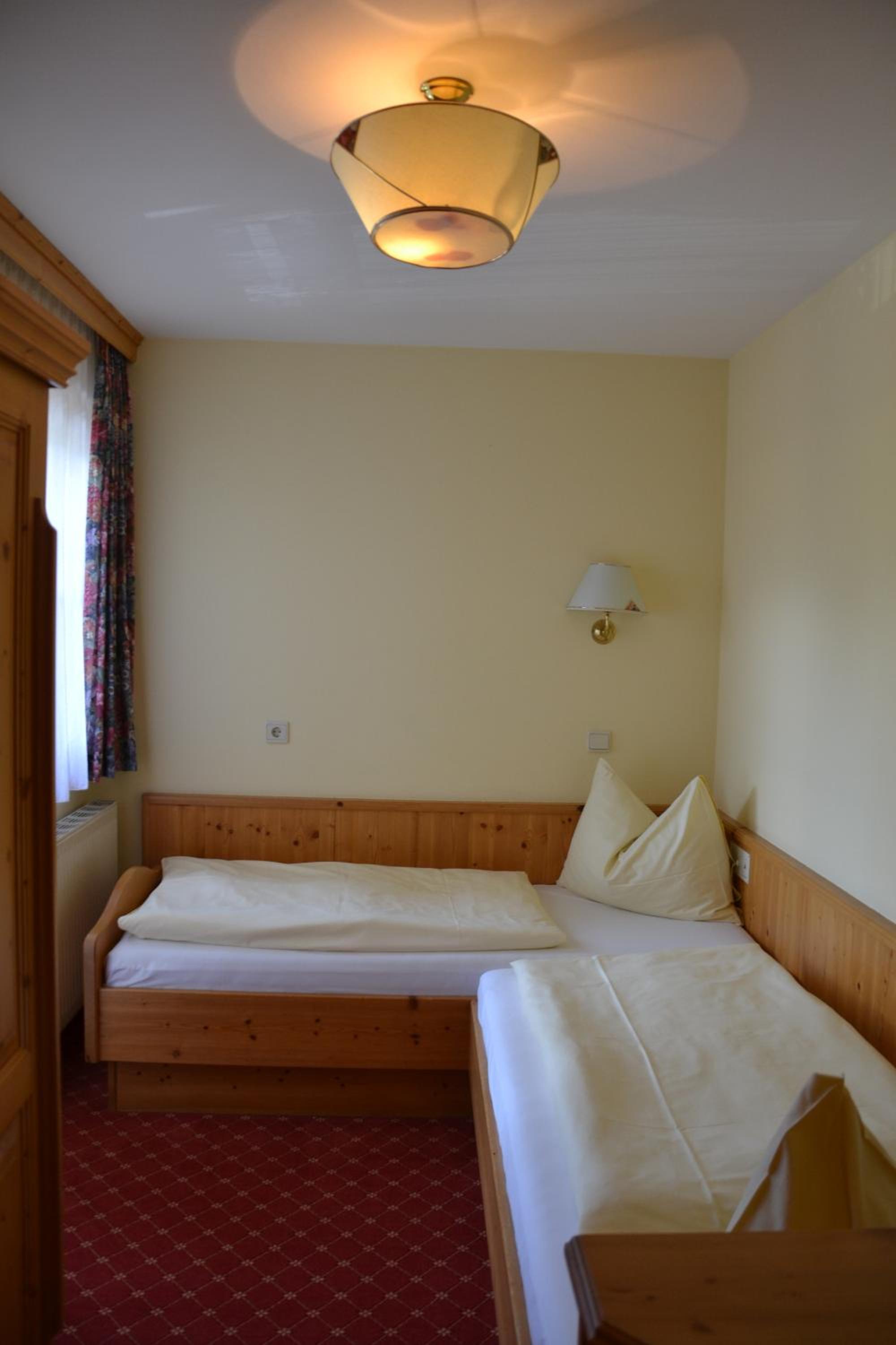 Two-Bedroom Apartment (4 Adults) - Photo 2
