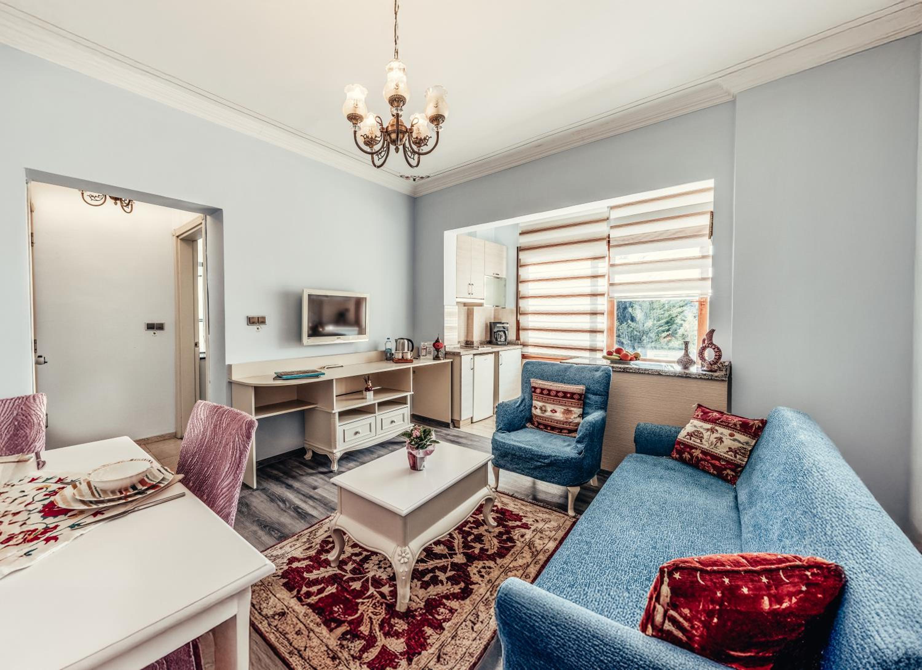 Two-Bedroom Deluxe Apartment photo 1