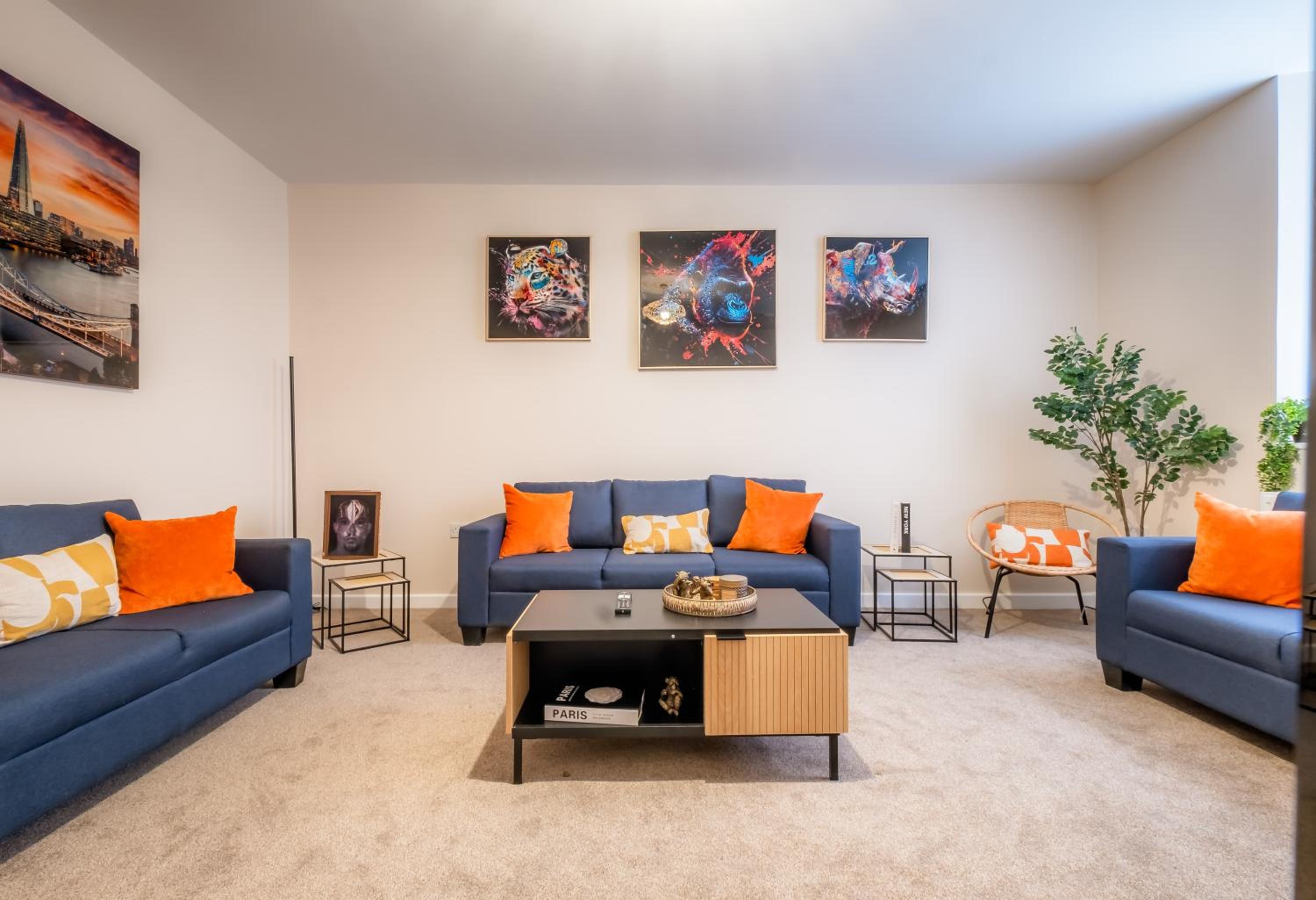Apartment photo 1
