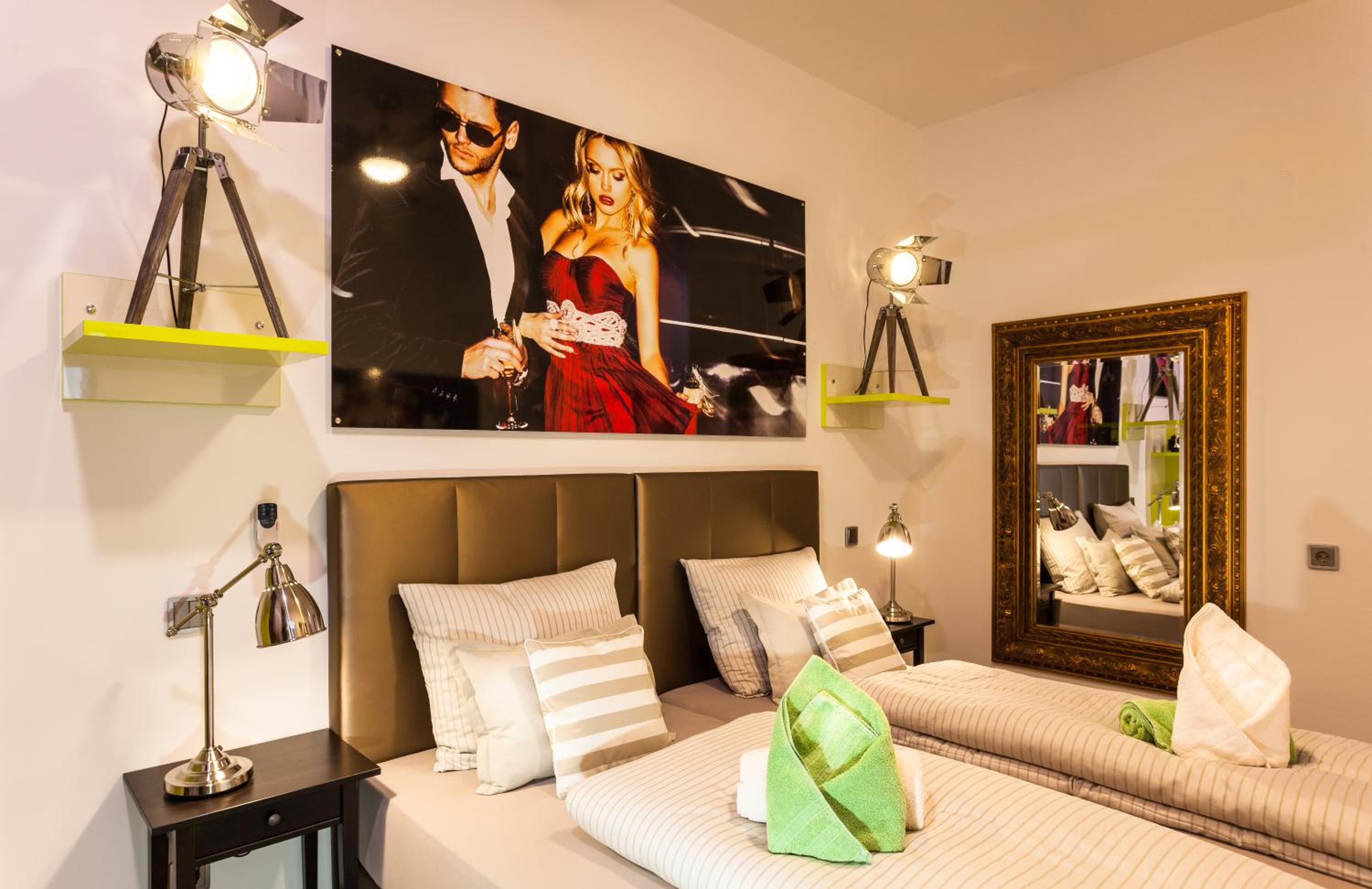 Deluxe Double or Twin Room - Photo 6