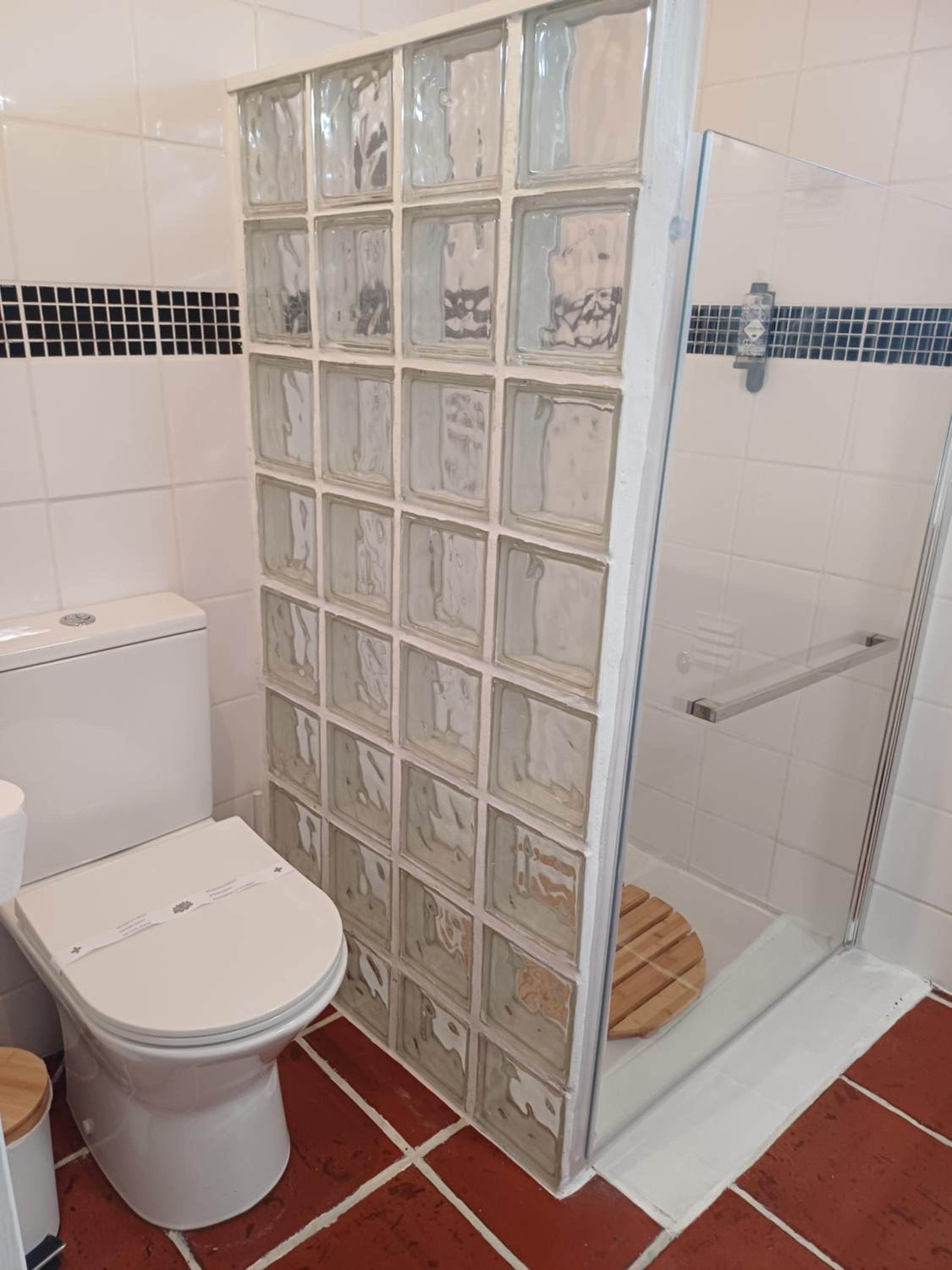 One-Bedroom House photo 2