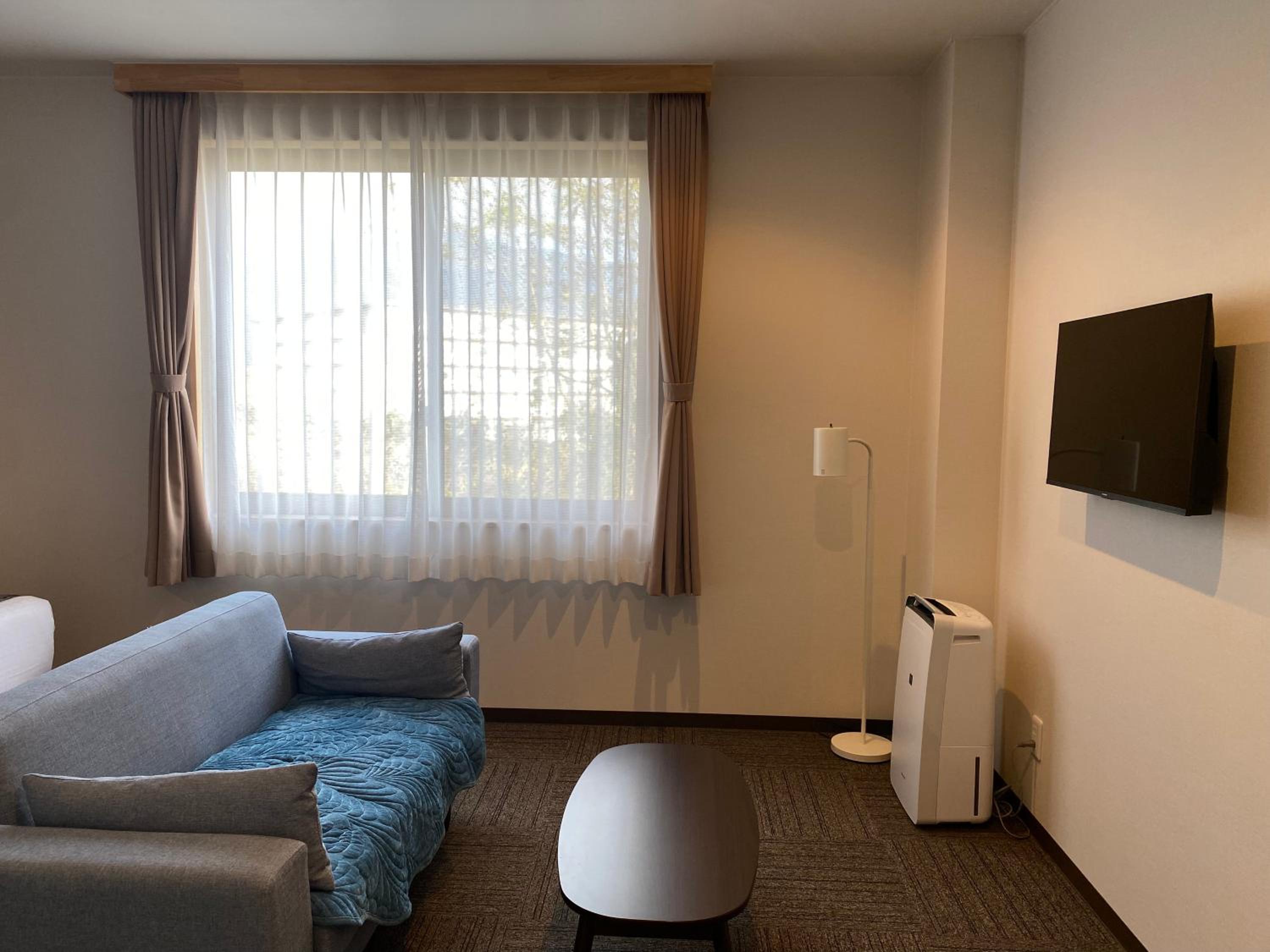 Twin Room - Photo 2