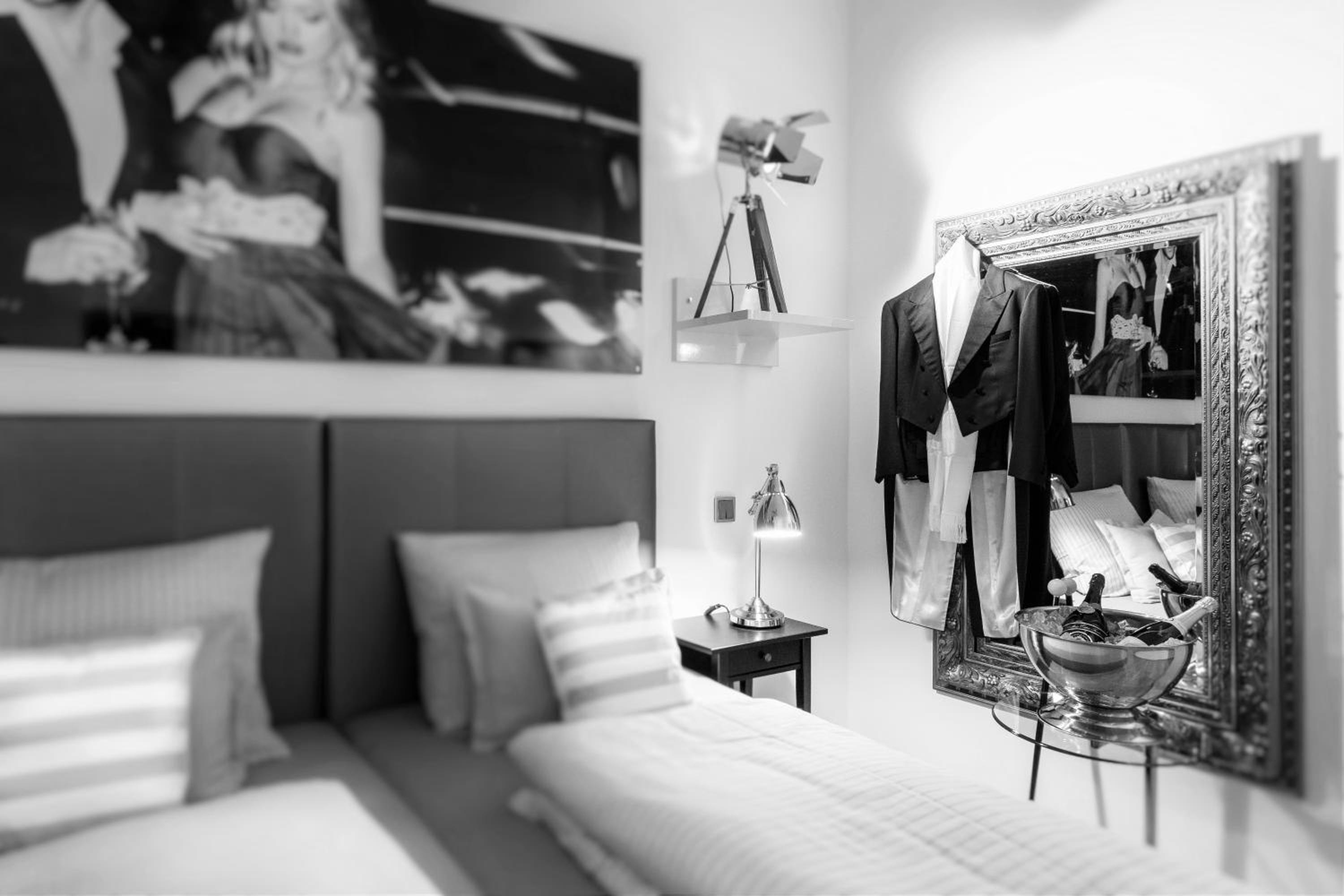 Deluxe Double or Twin Room - Photo 2