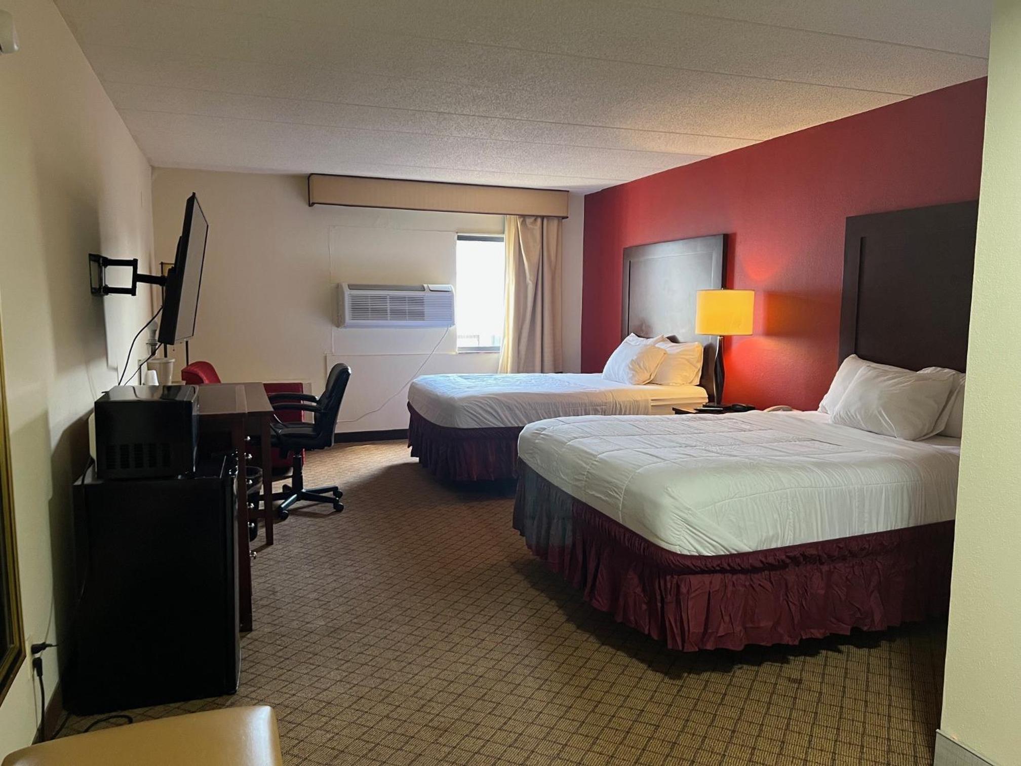 Two Queen Size Beds Nonsmoking - Photo 7