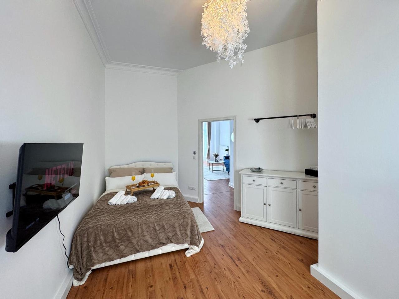 Deluxe Double Room with Shower photo 1