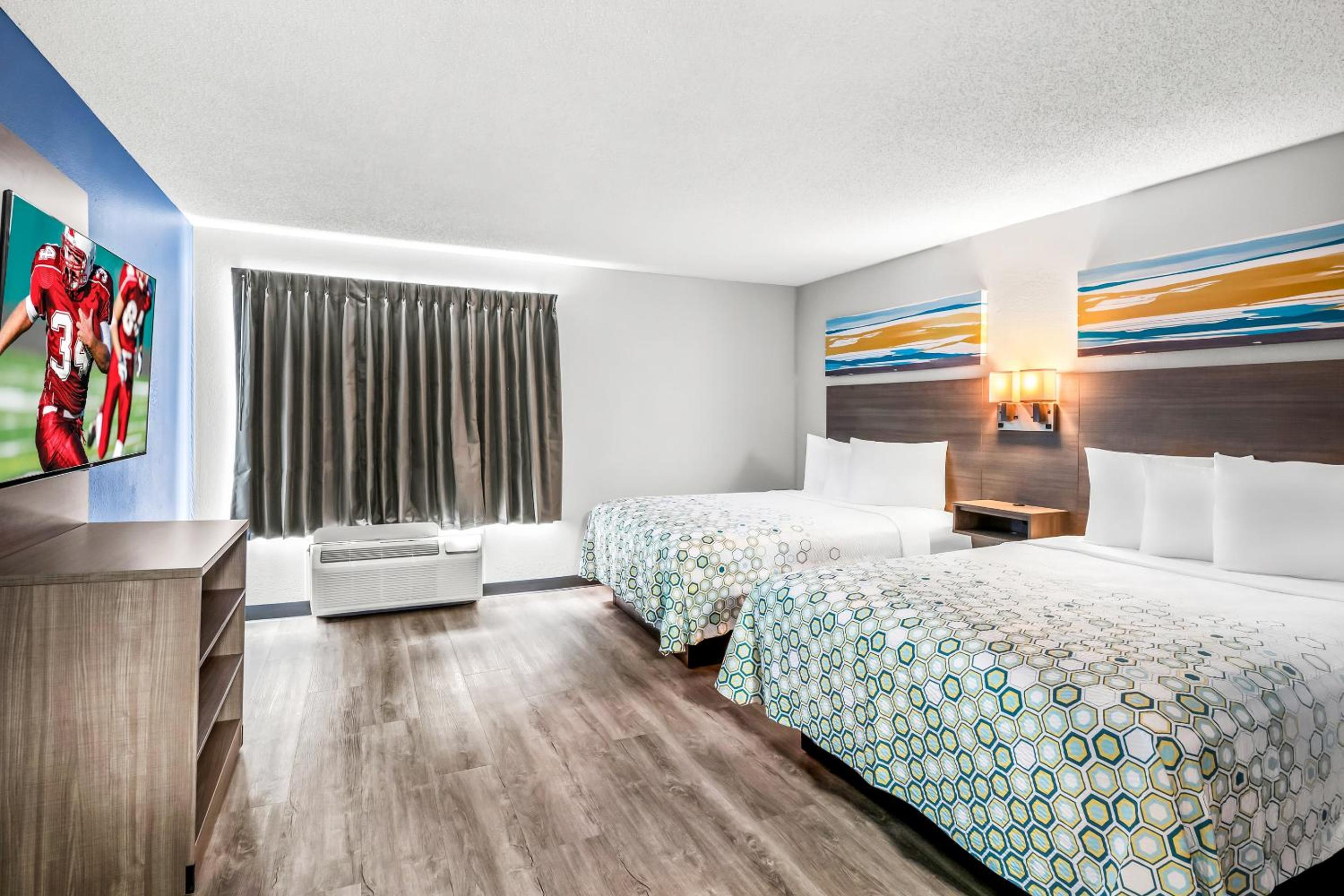Suite Room with 2 Queen Beds Non-Smoking photo 2