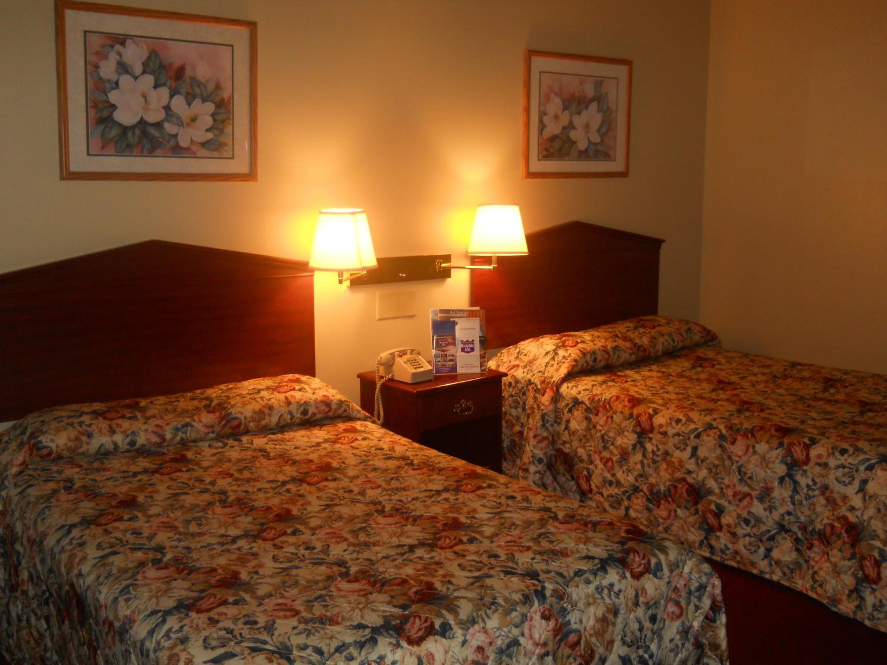 Double Room with Spa Bath - Photo 4