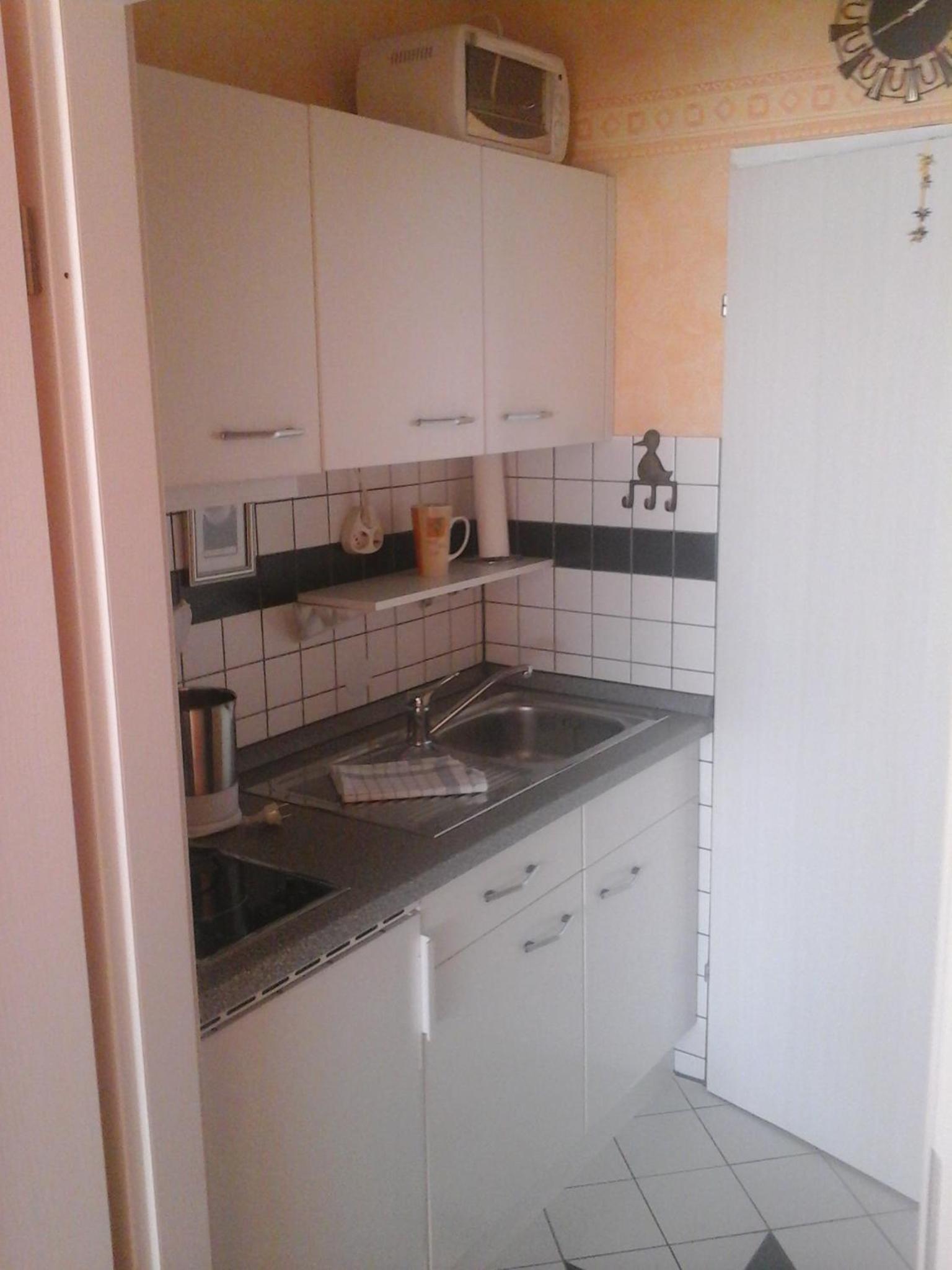 Apartment 3 photo 3