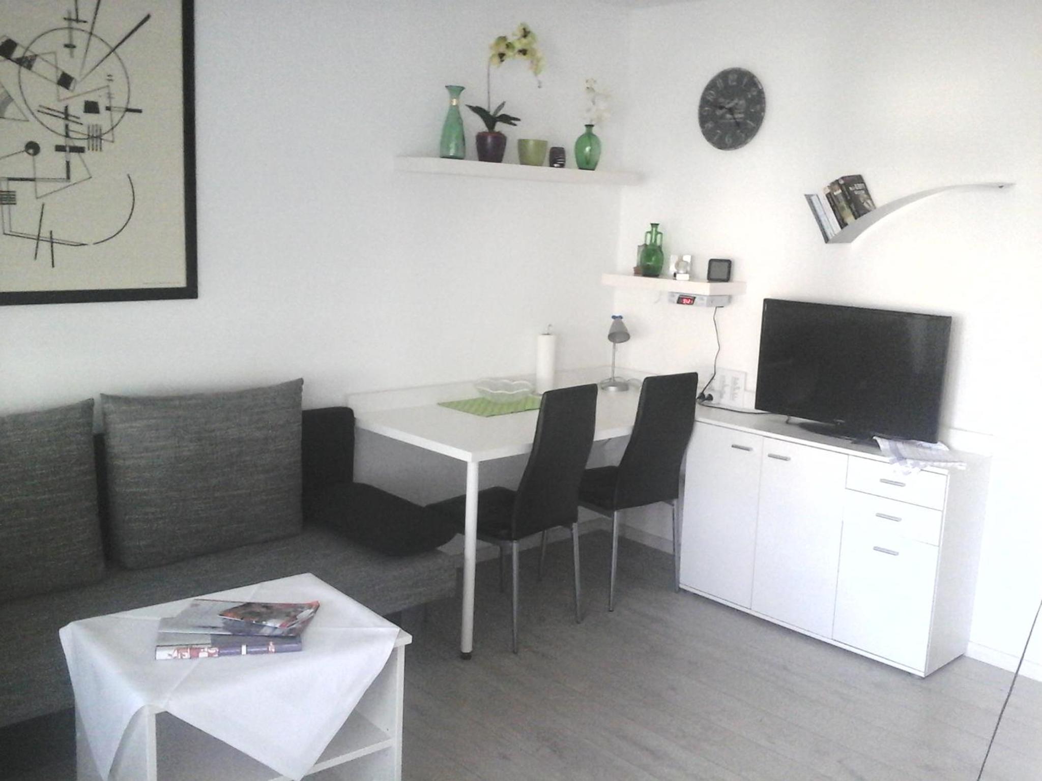 Apartment 3 photo 1