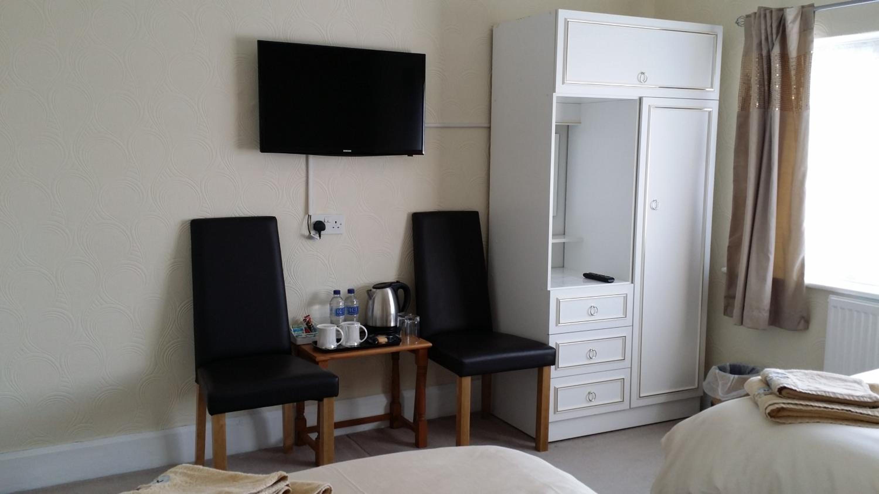 Deluxe Twin Room - Photo 2