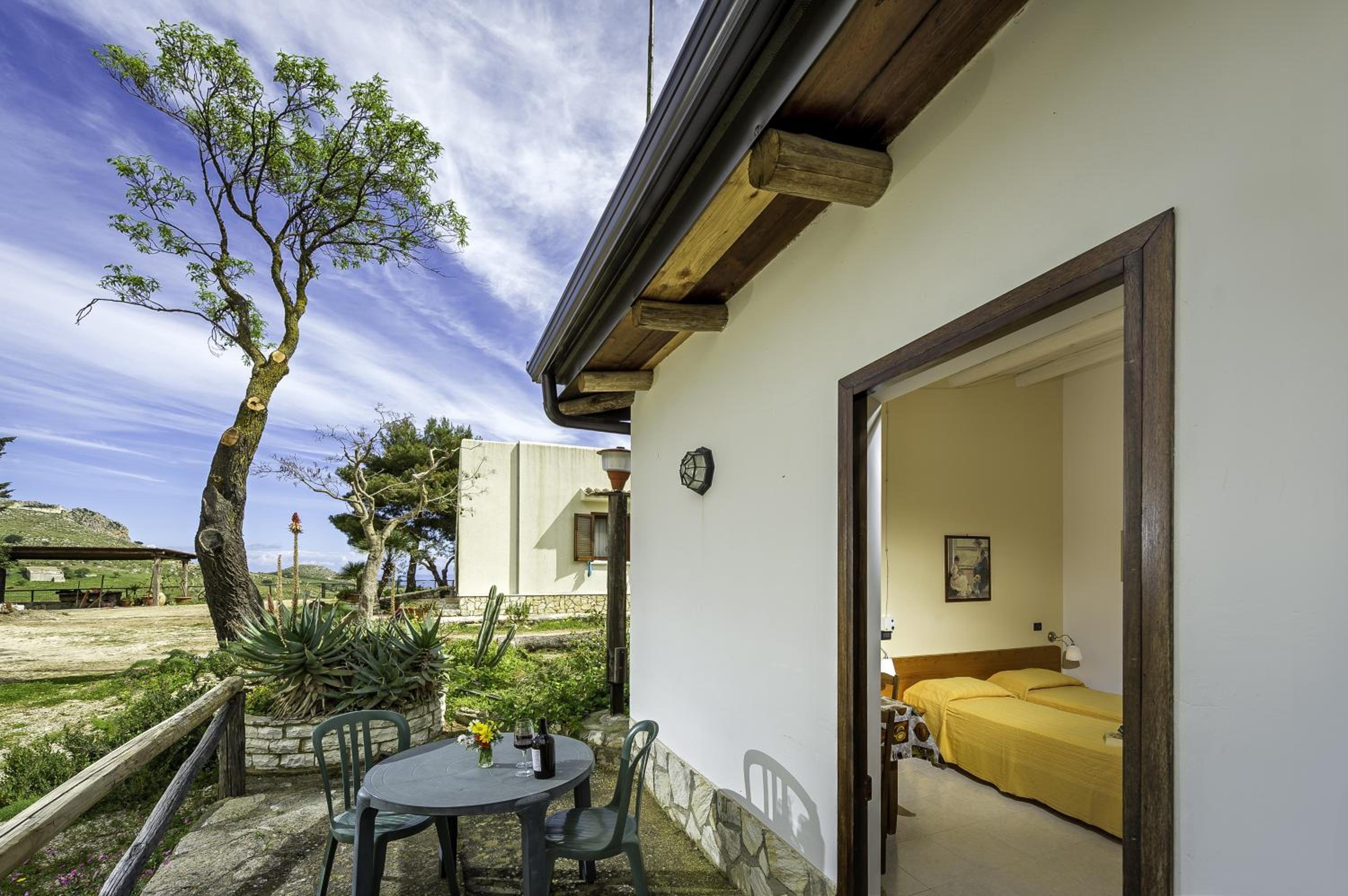 Double or Twin Room photo 2