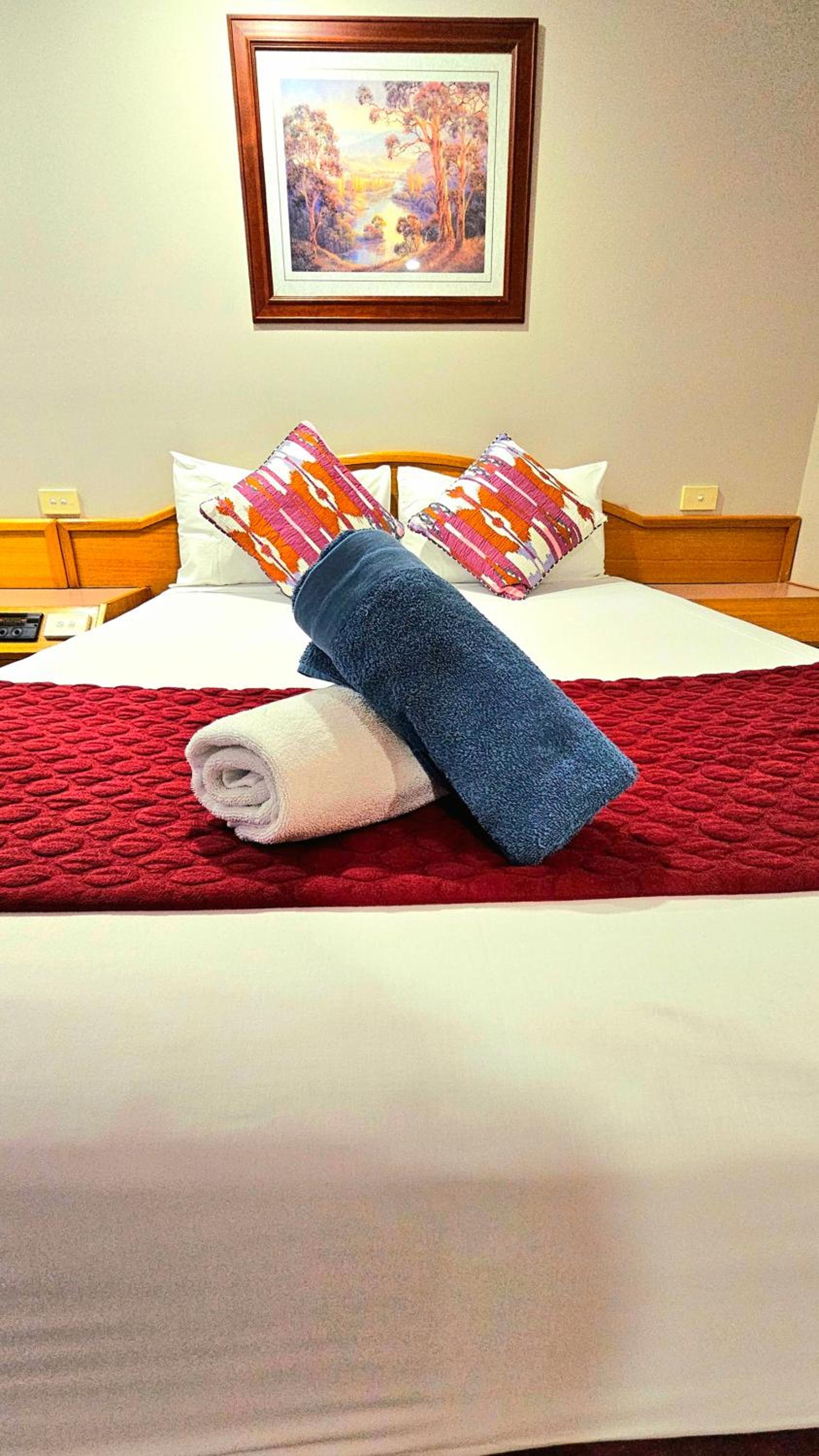 Double Room with Spa Bath photo 1