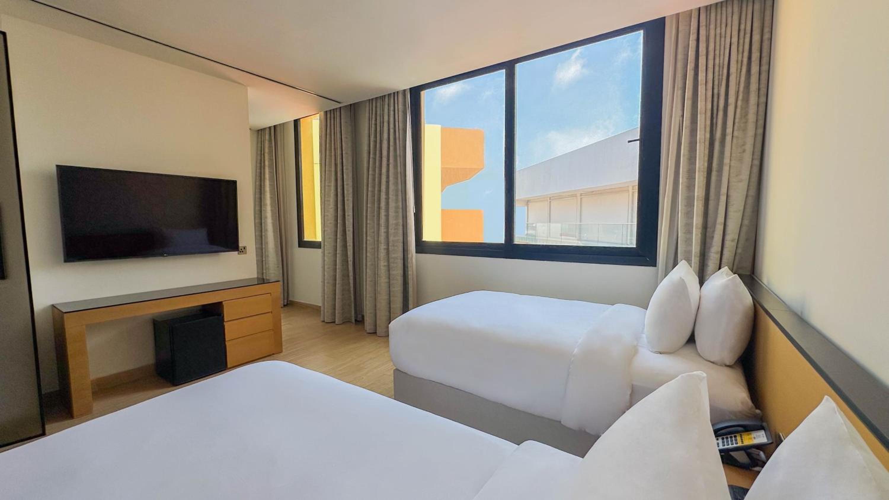 Deluxe Twin Room photo 2