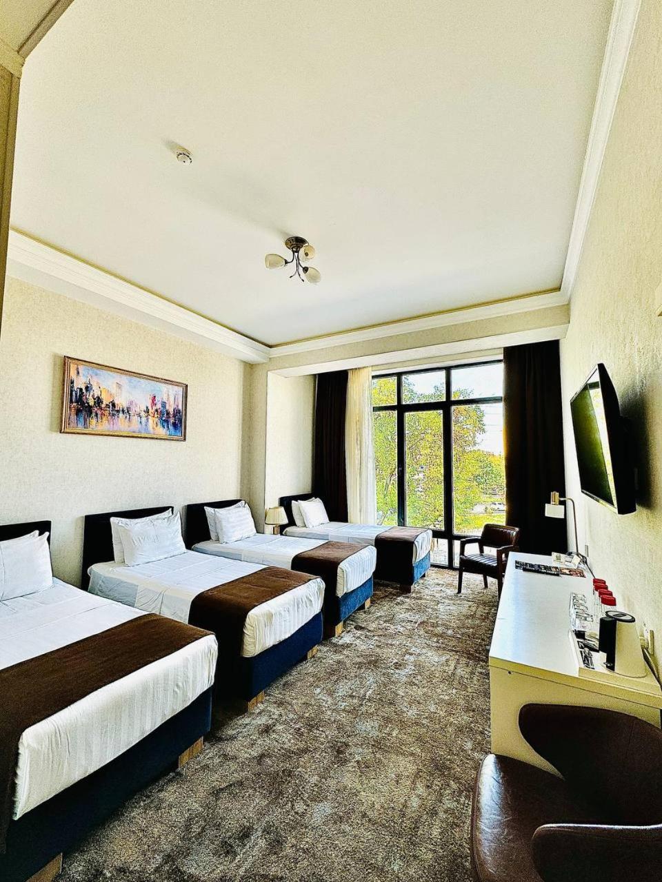 Quadruple Room with Mountain View