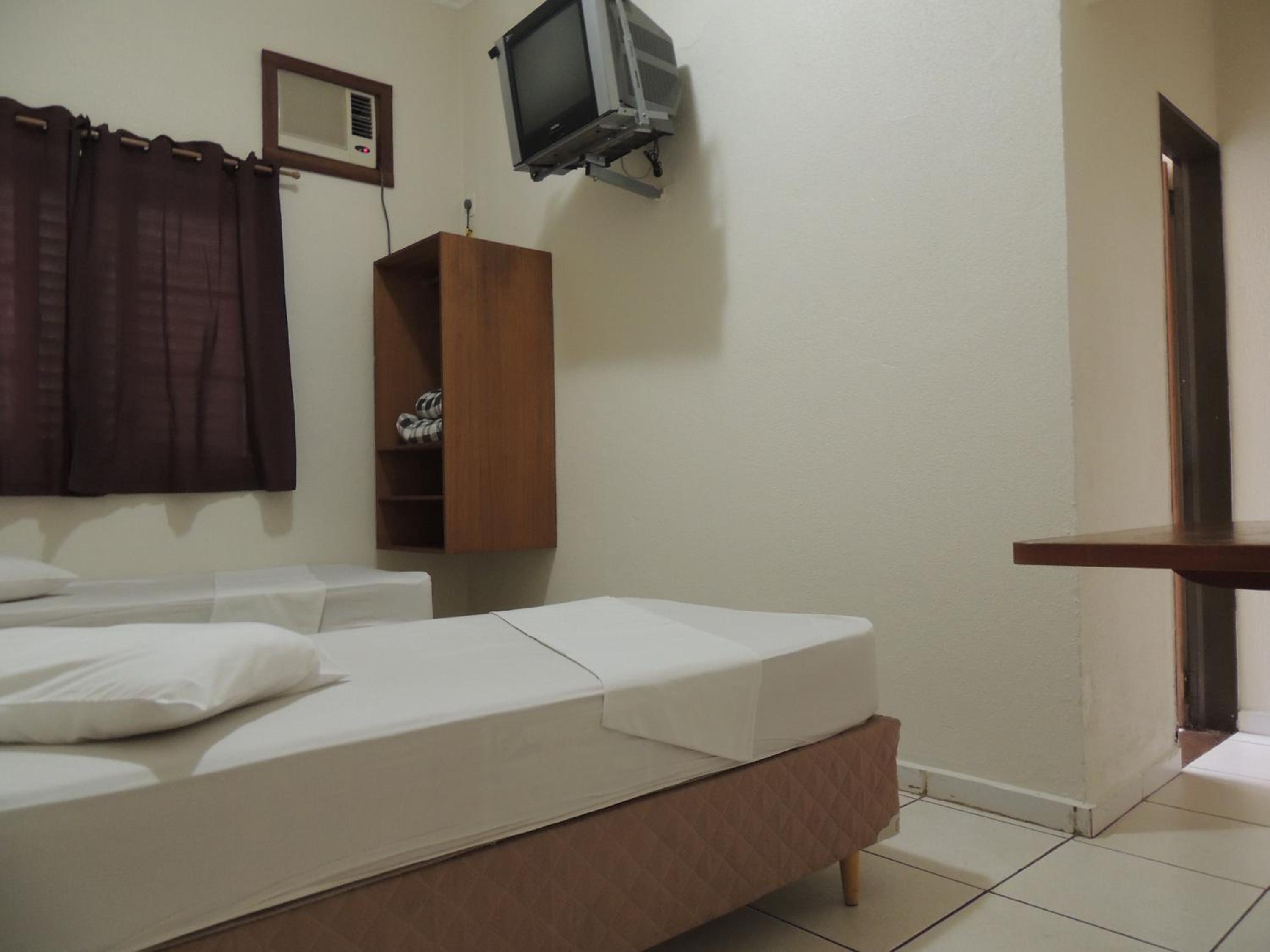 Double or Twin Room with Air Conditioning photo 1