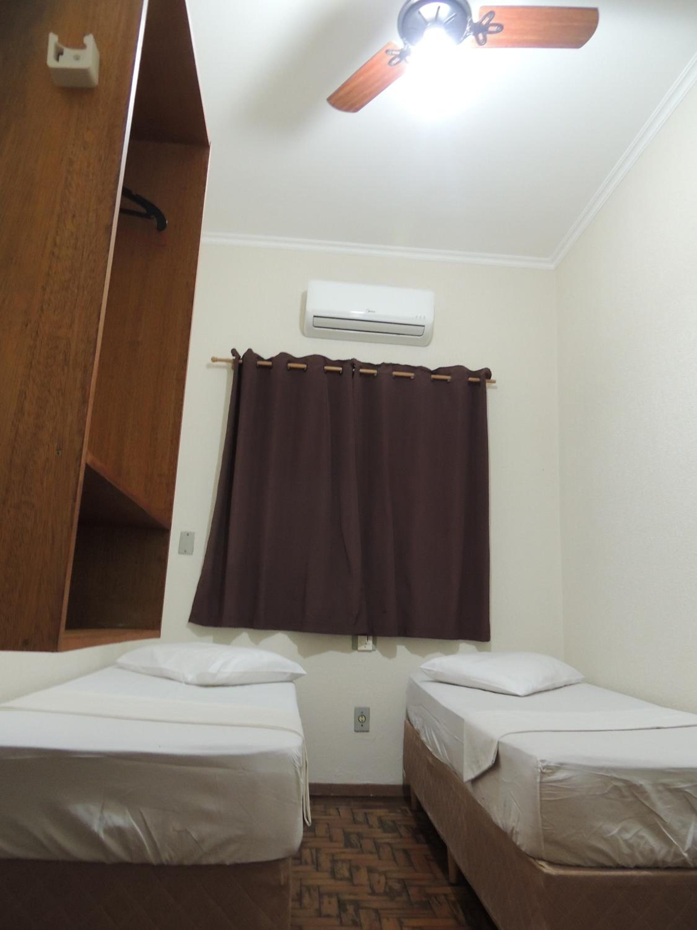 Double or Twin Room with Air Conditioning photo 2