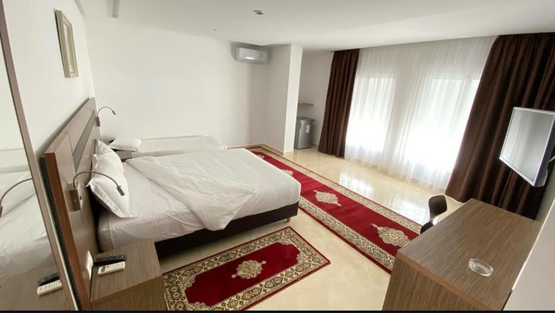 Deluxe Family Room photo 2