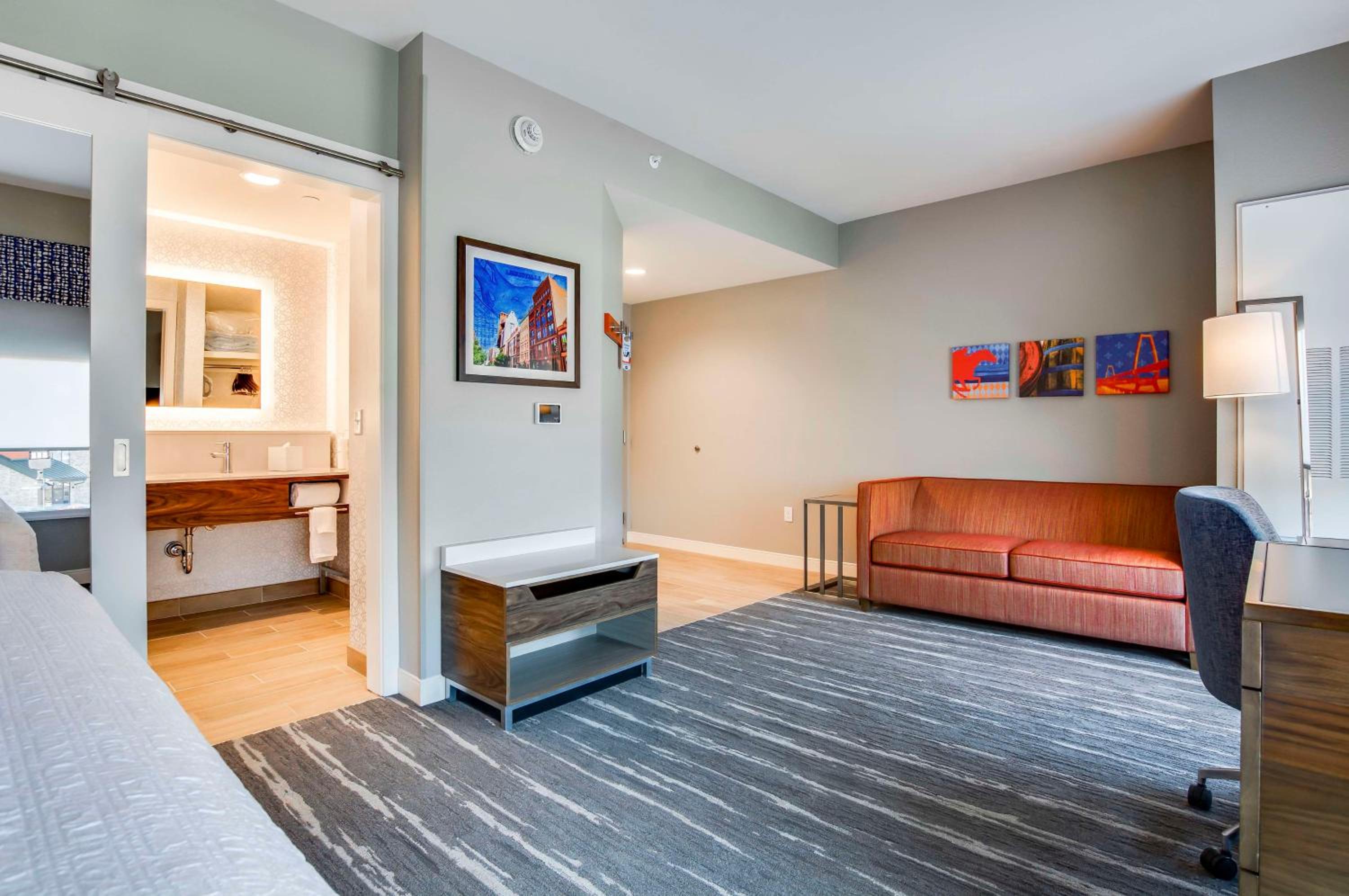 King Studio Suite - Photo 6