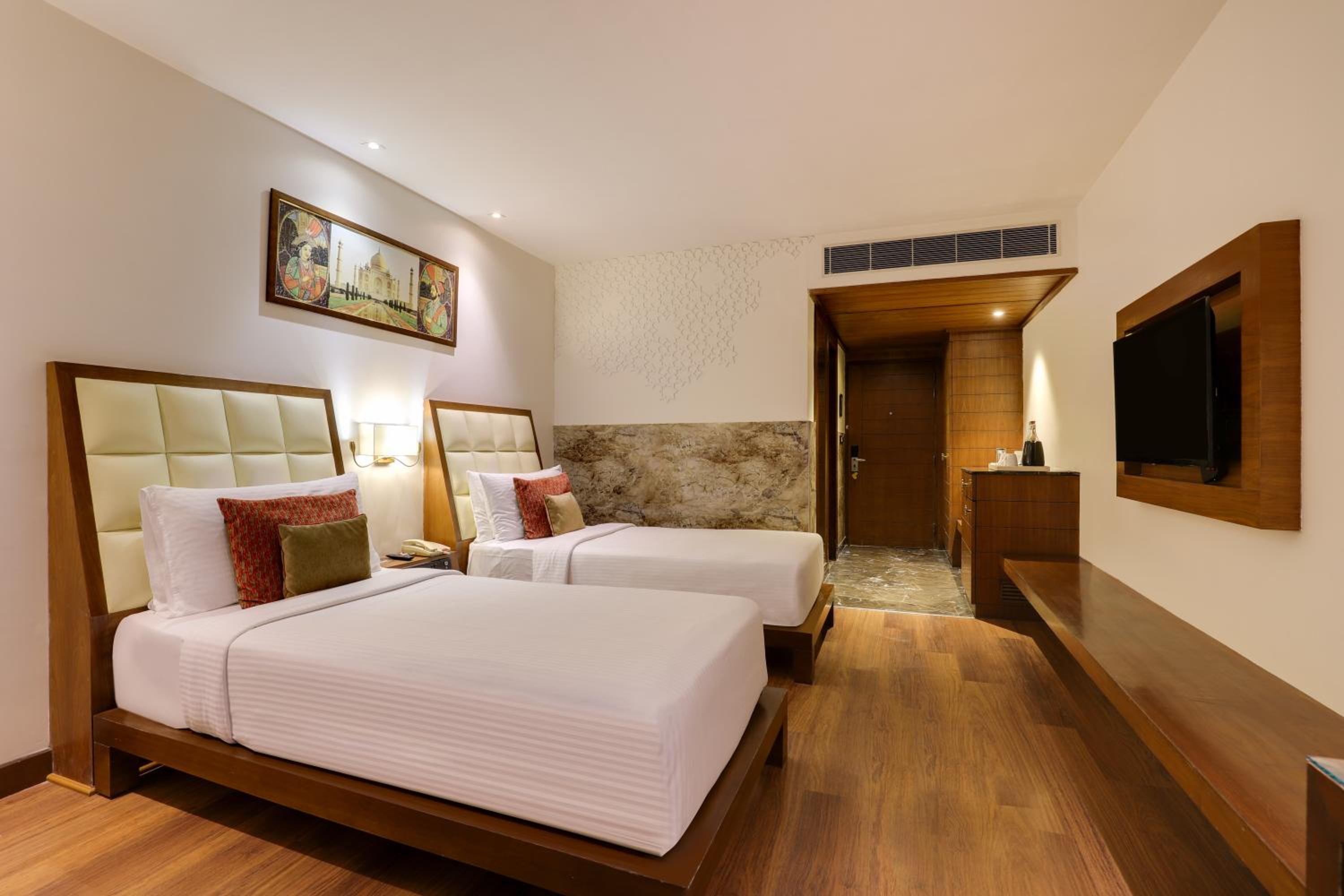 Superior Twin Room photo 3