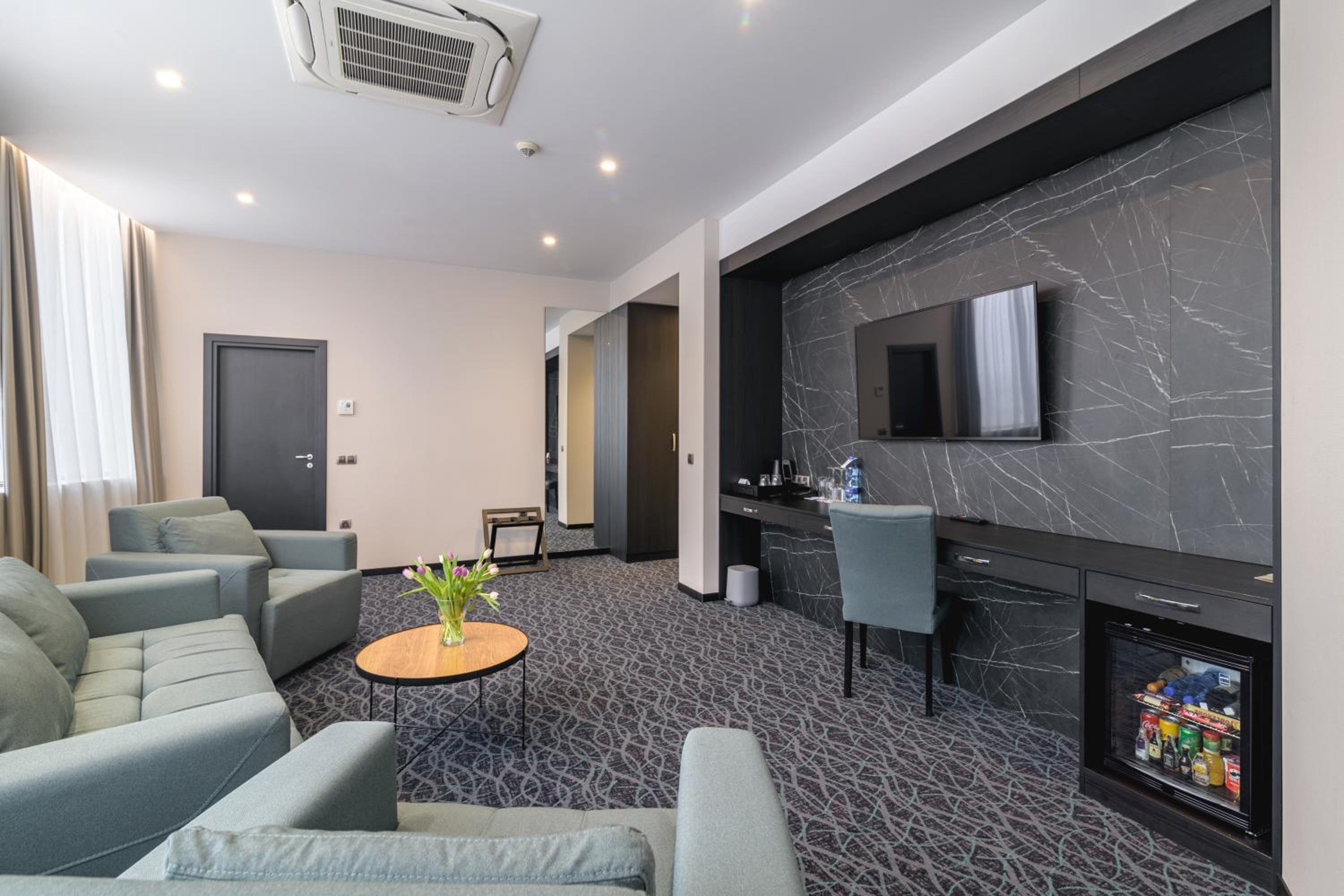 Luxury top floor Apartment