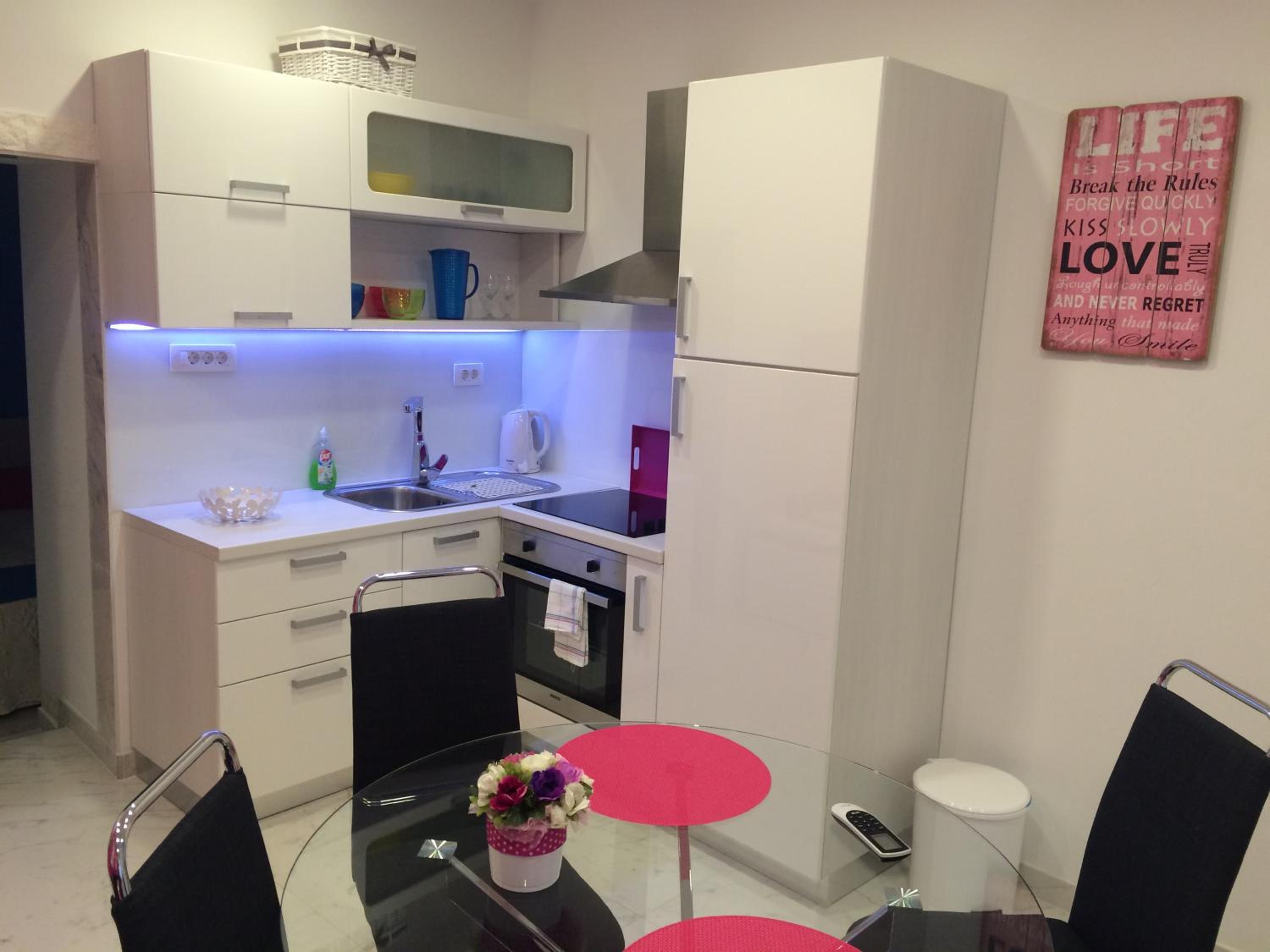 Apartment - Photo 49