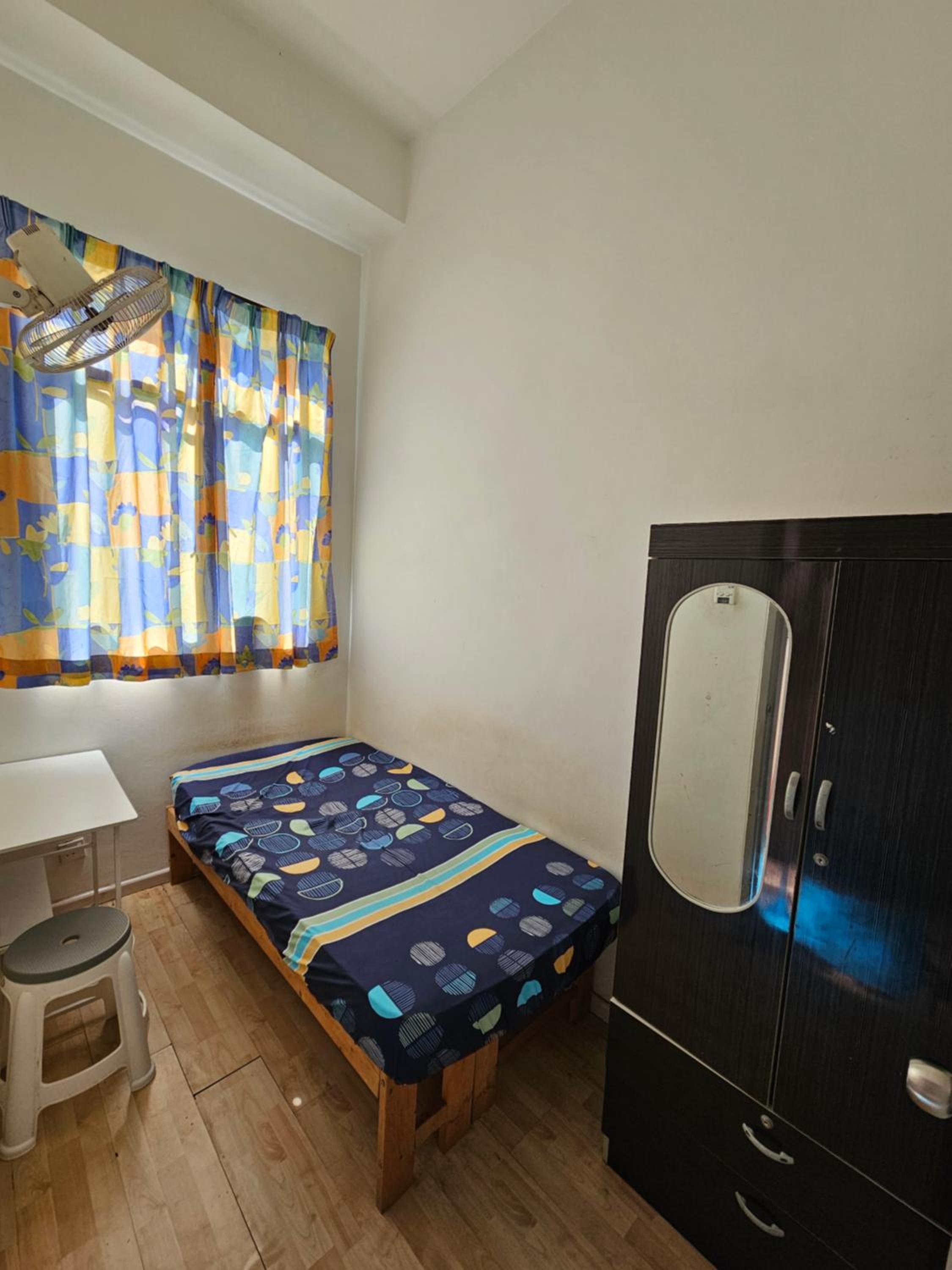 Single Room with Shared Bathroom
