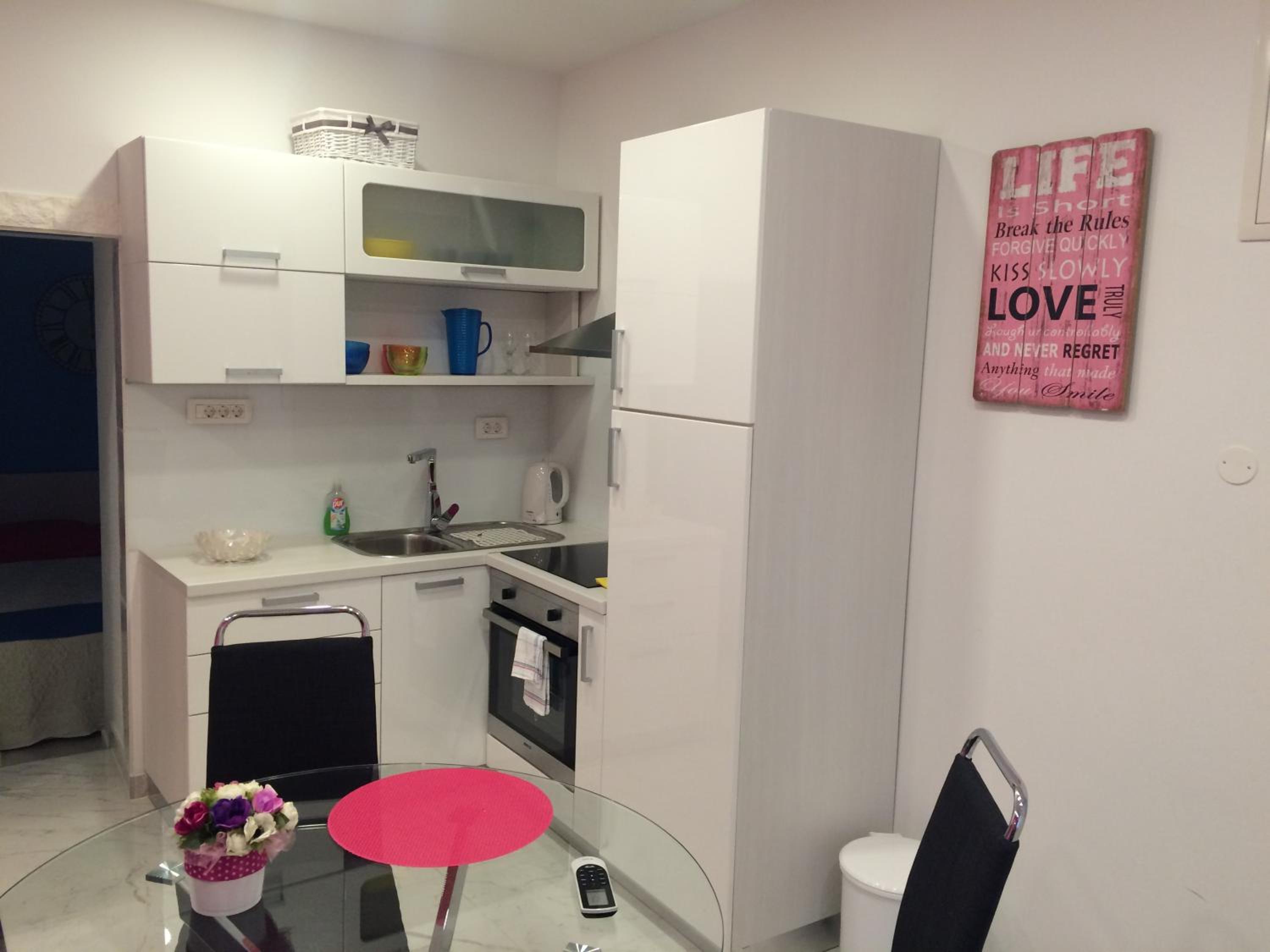 Apartment - Photo 50