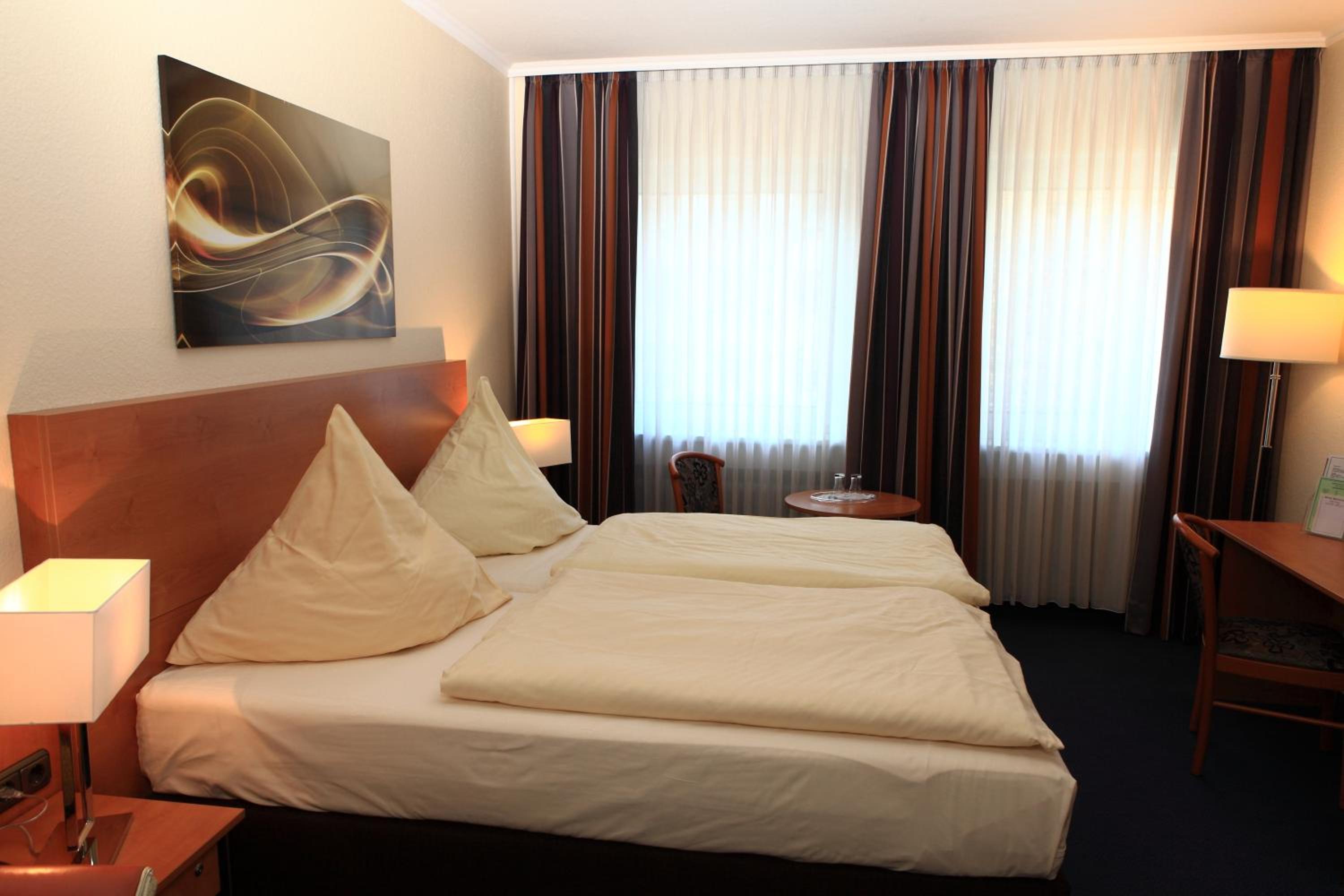 Double Room - Photo 15