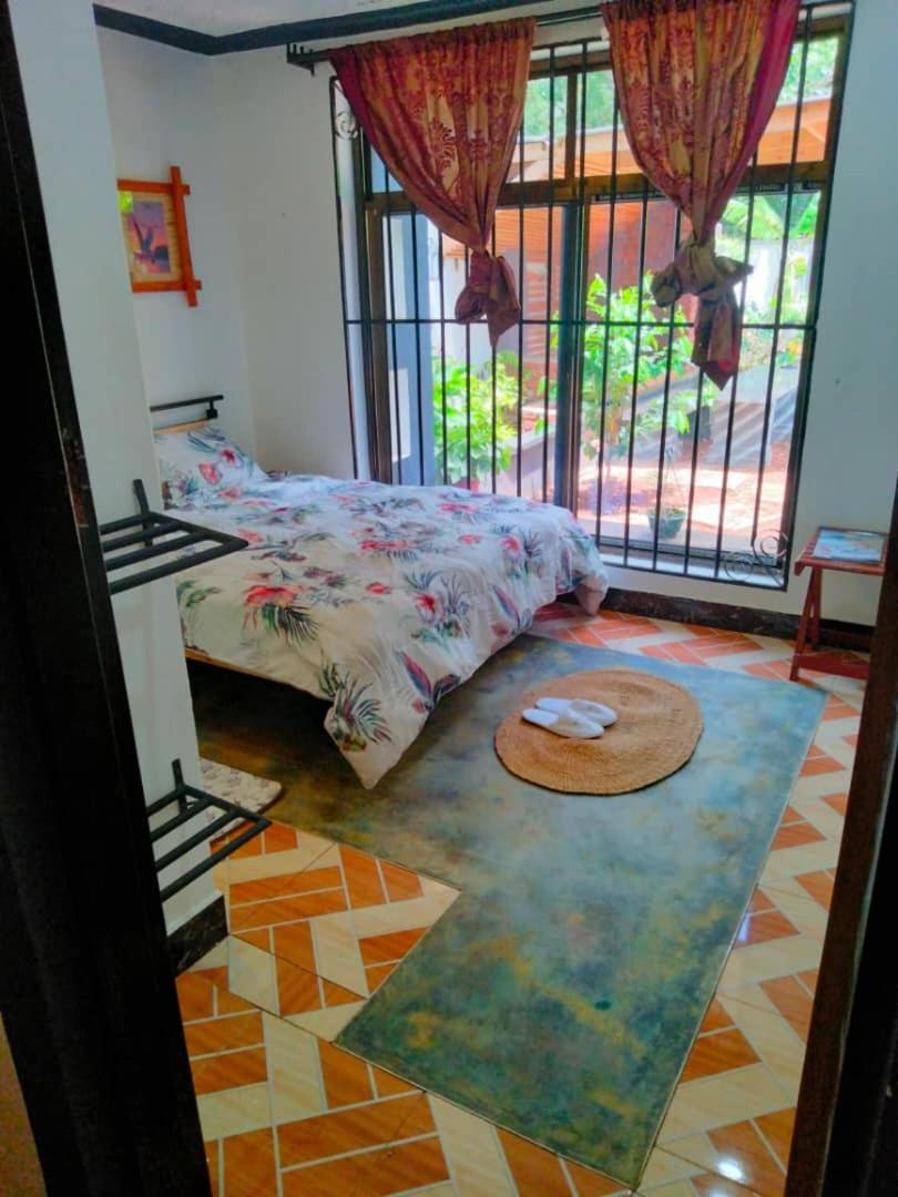 Three-Bedroom Apartment with Balcony