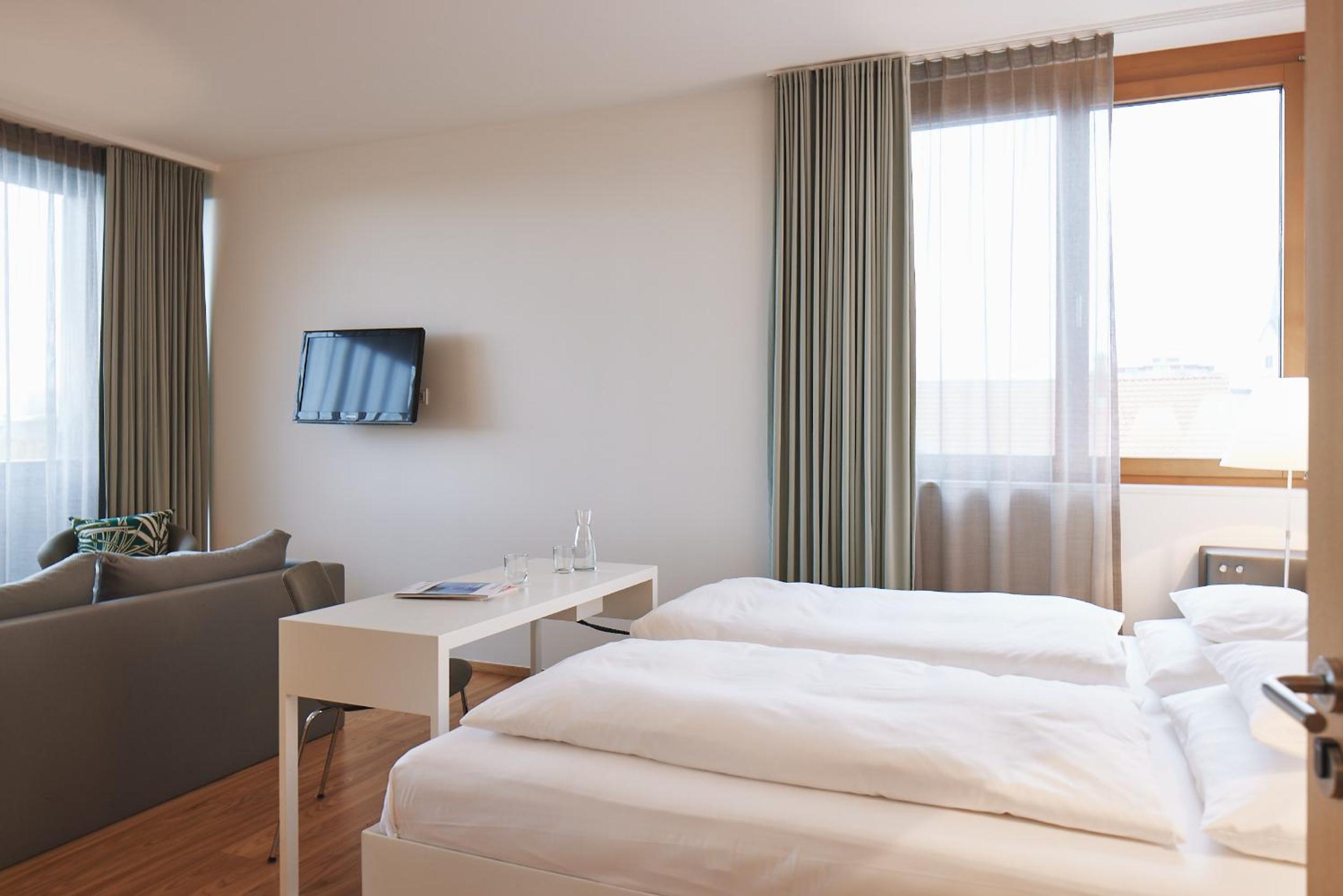 Double Room with Garden View - Photo 4