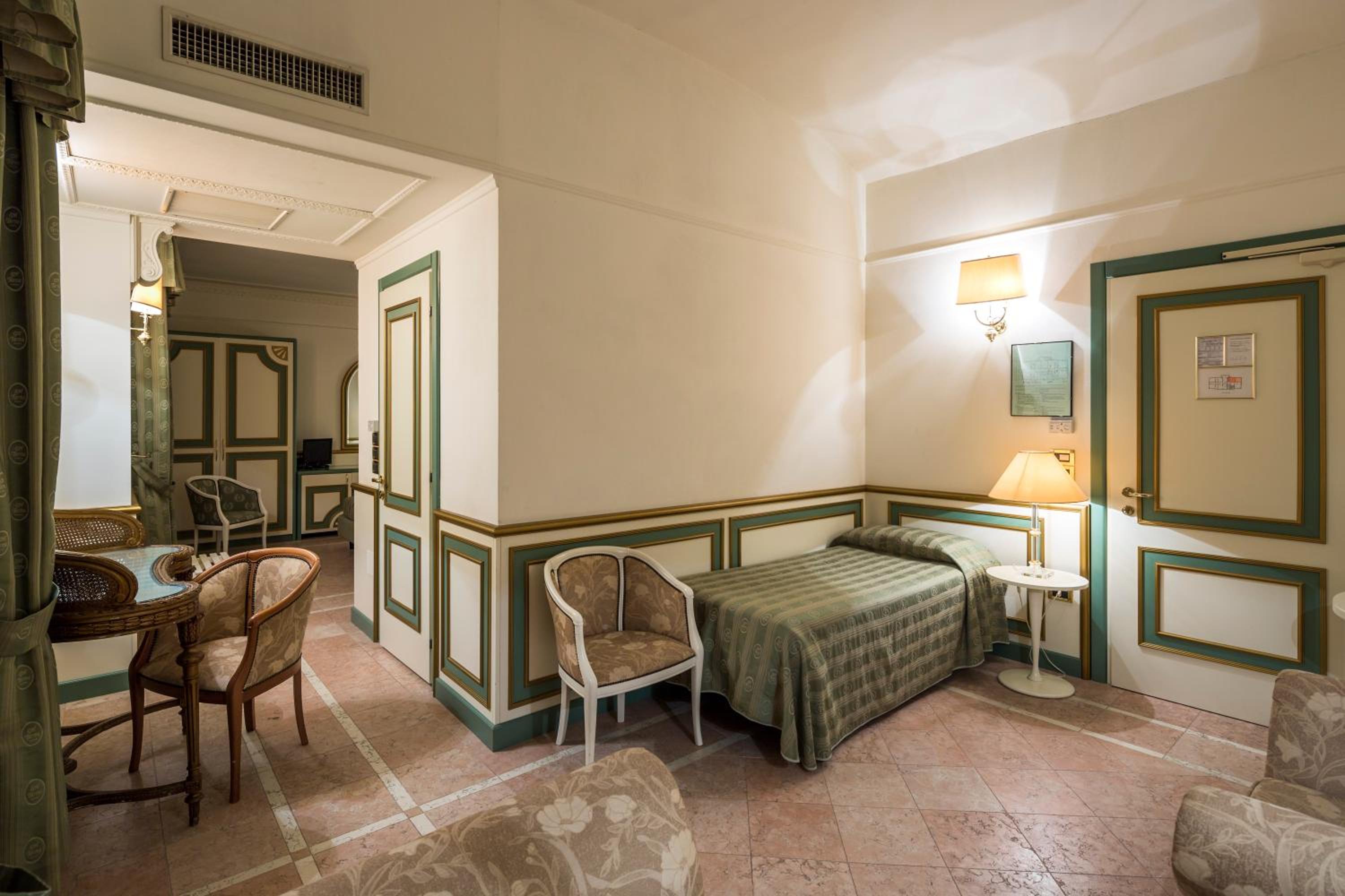 Junior Suite - Photo 4