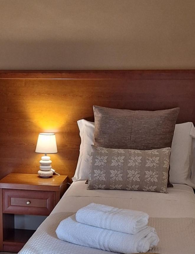 Single Room with Private Bathroom