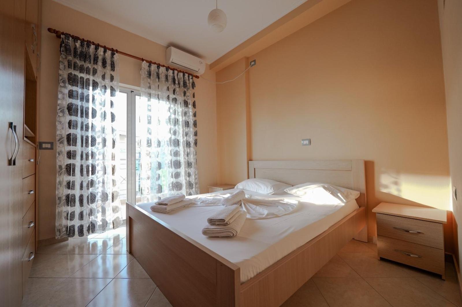 One-Bedroom Apartment with Balcony photo 2