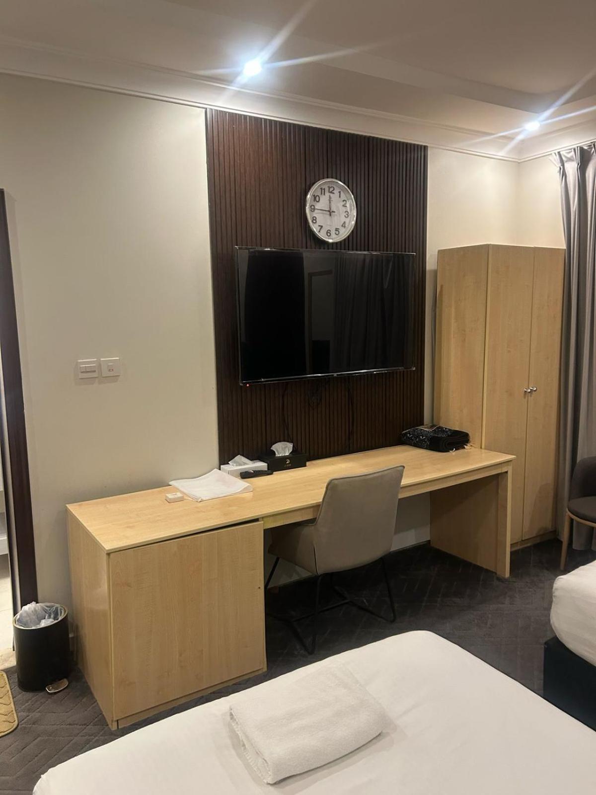 Standard Double or Twin Room photo 2