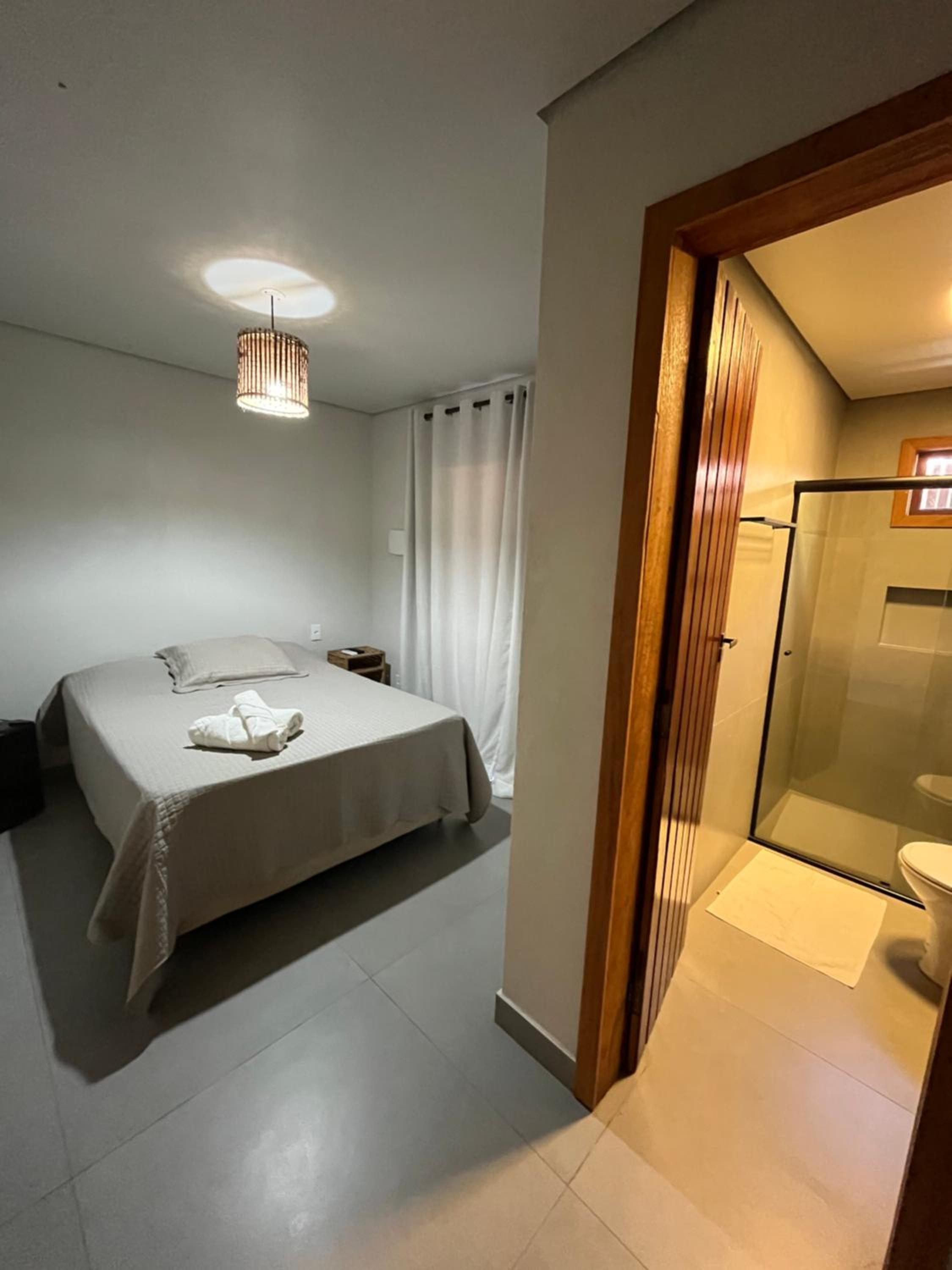 Suite with Balcony - Photo 11