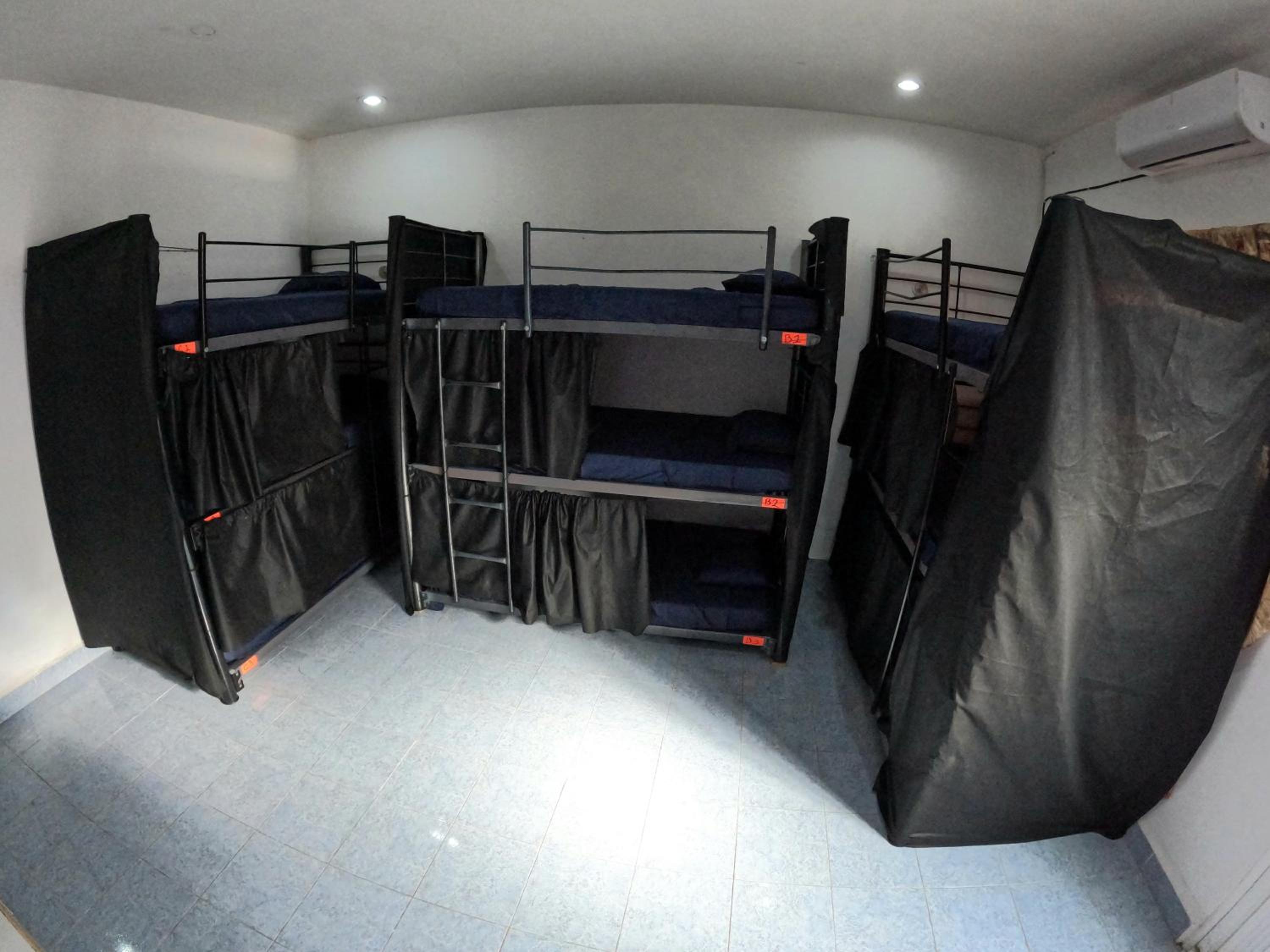 Single Bed in Mixed Dormitory Room photo 2