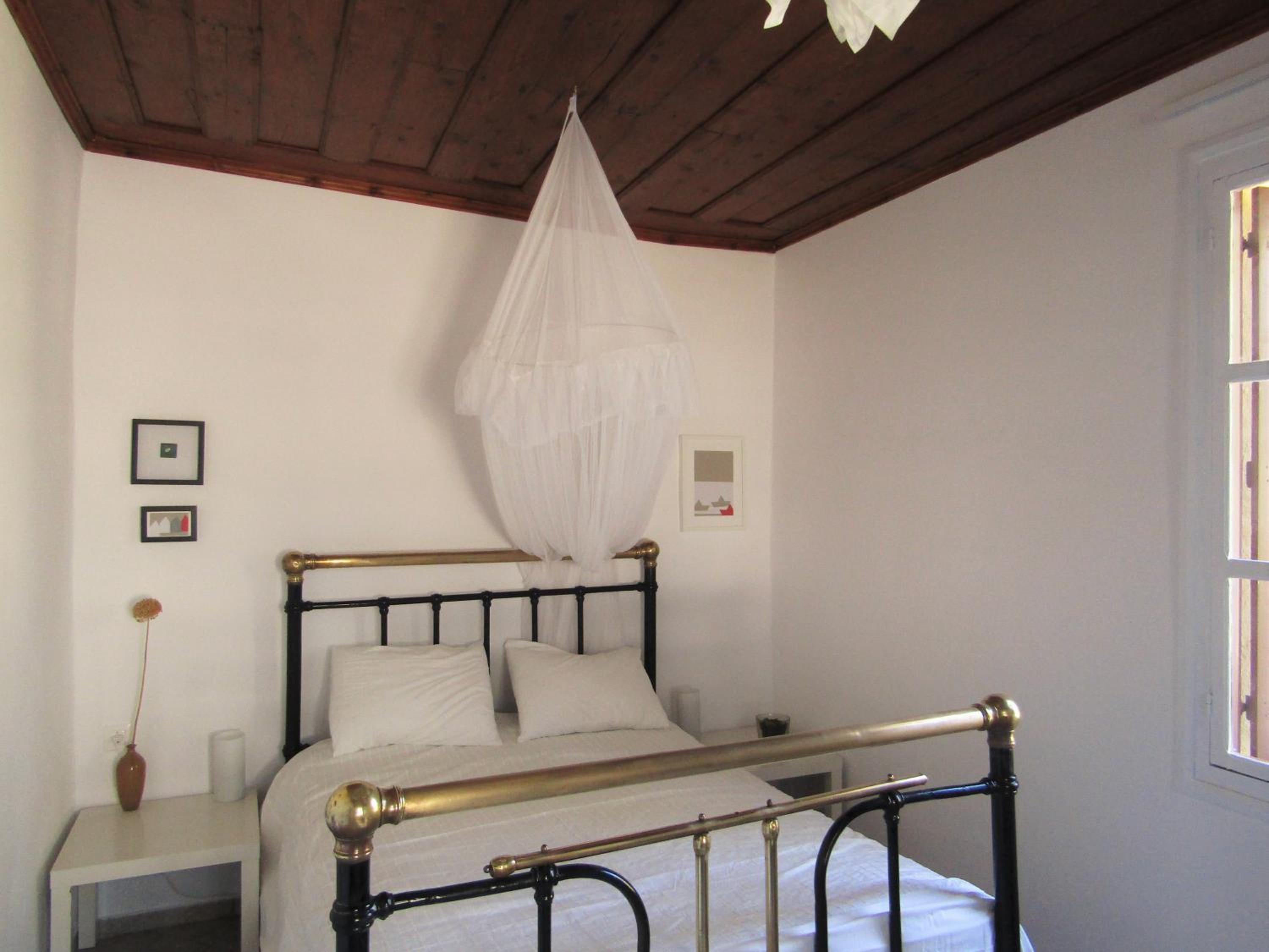 One-Bedroom House photo 1