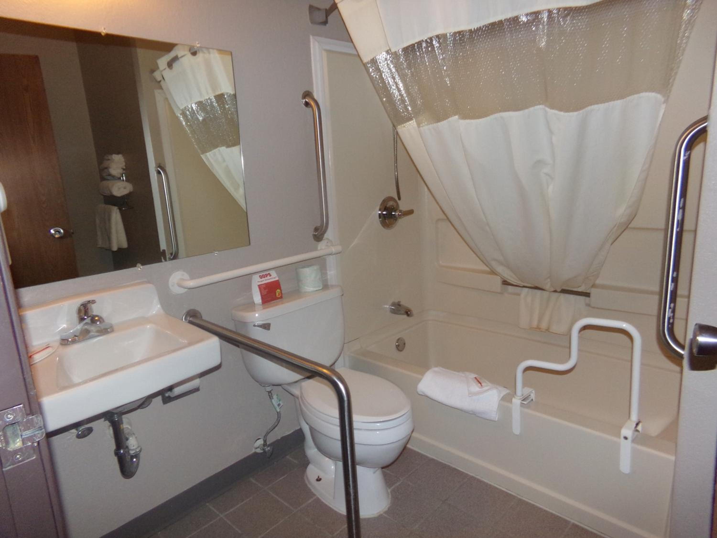 Queen Room - Disability Access/Non-Smoking - Photo 3