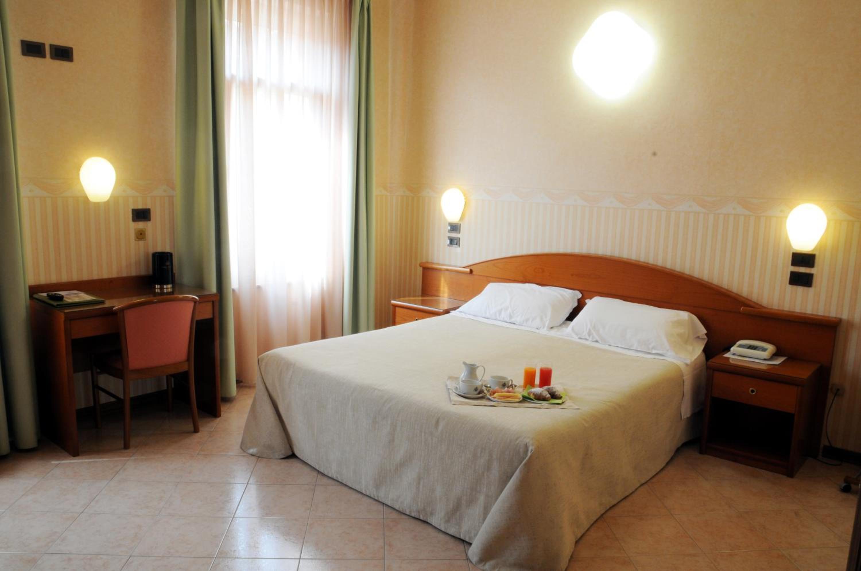 Superior Double Room - Photo 11