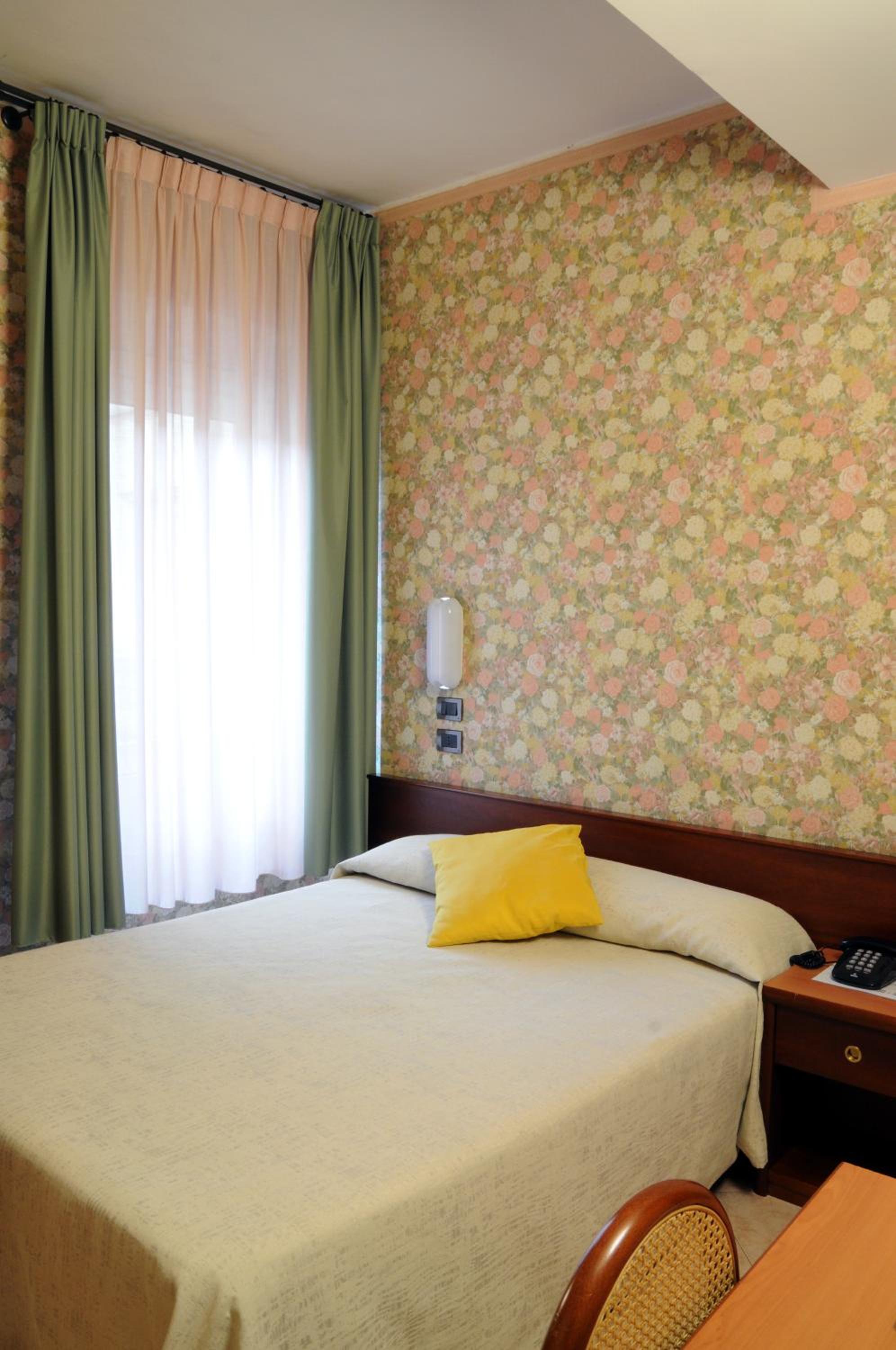 Economy Double Room - Photo 1