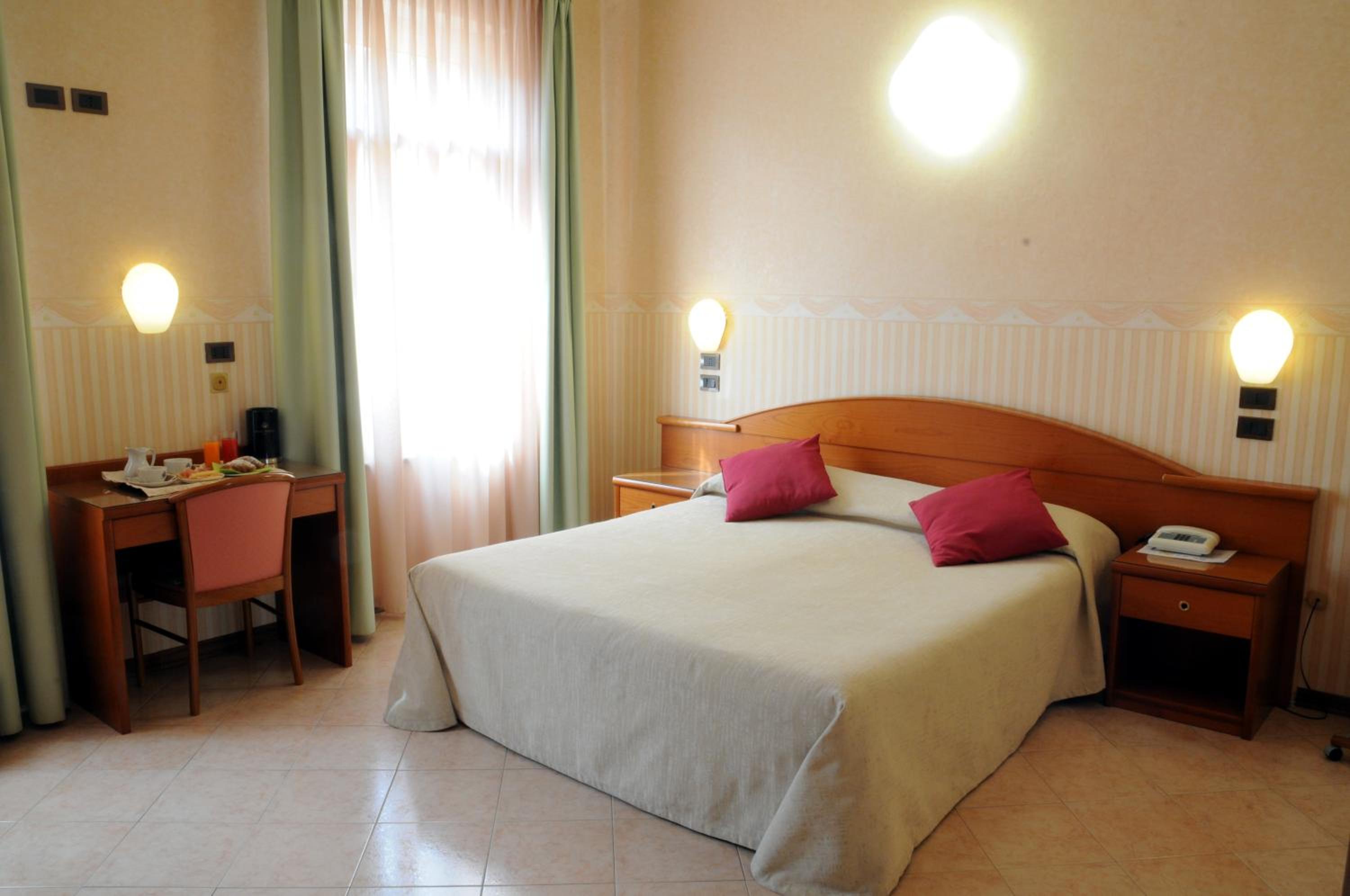 Superior Double Room - Photo 1