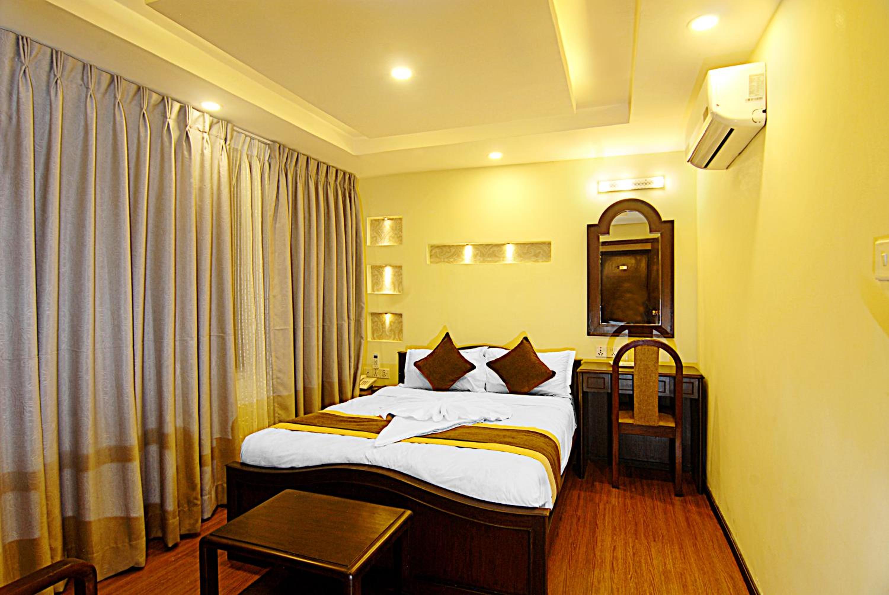 Standard Double or Twin Room photo 3