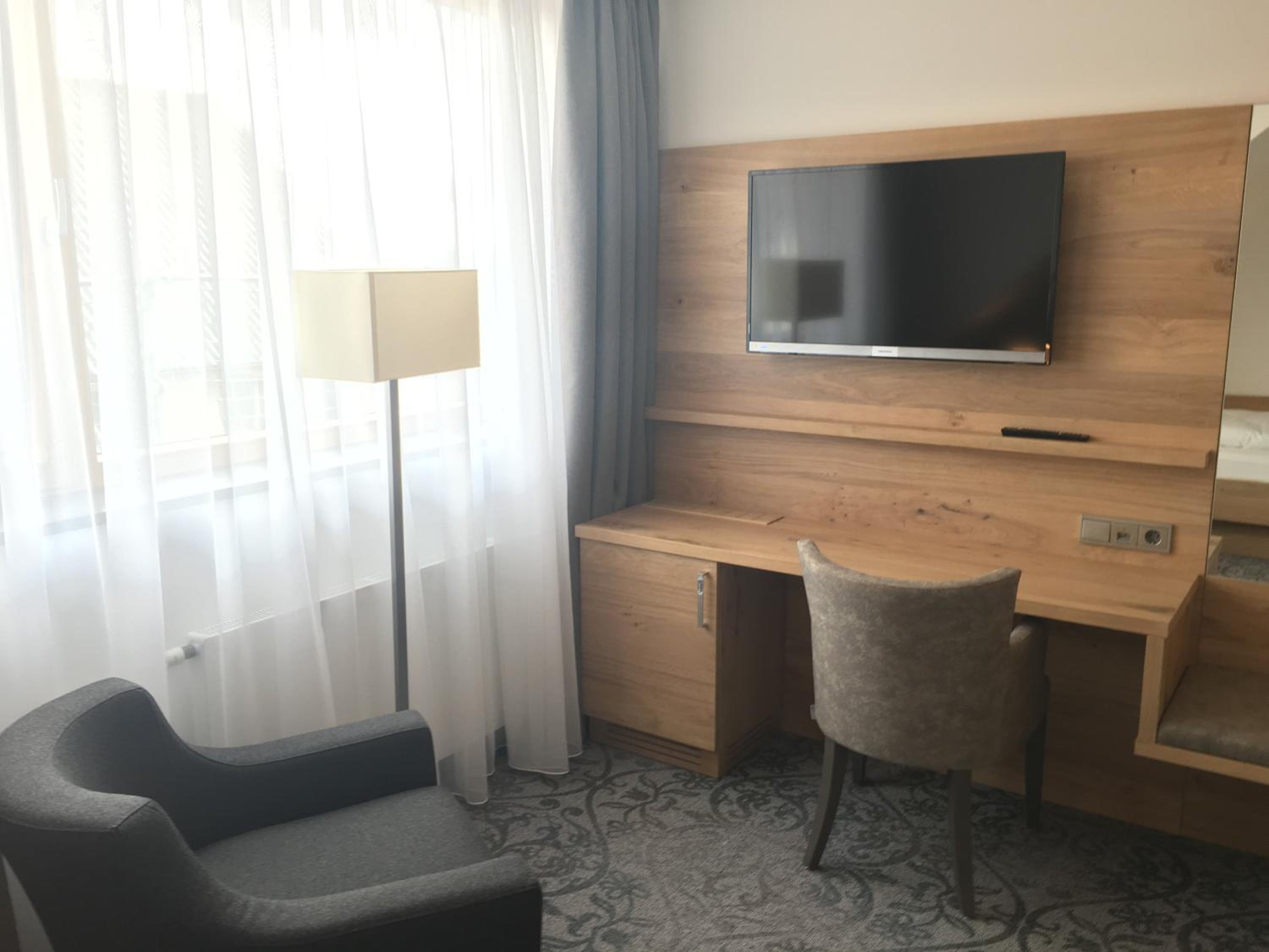 Single Room (with Air Conditioning) photo 3