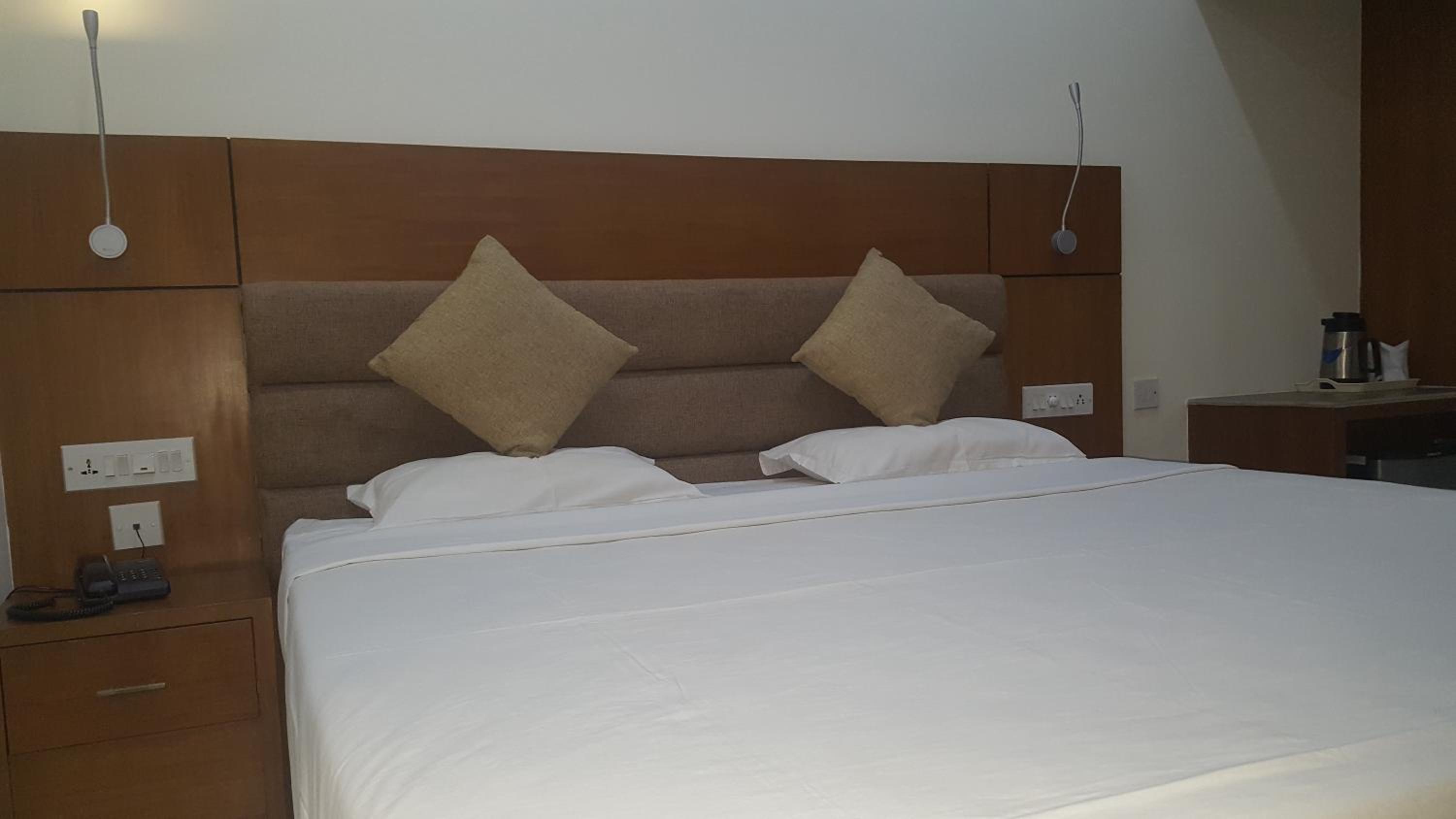 Deluxe Double Room - Photo 2